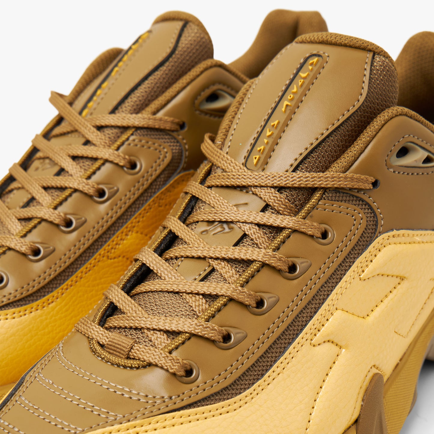 ASICS Novalis Gel-Teremoa Jaune médaillon / Miel