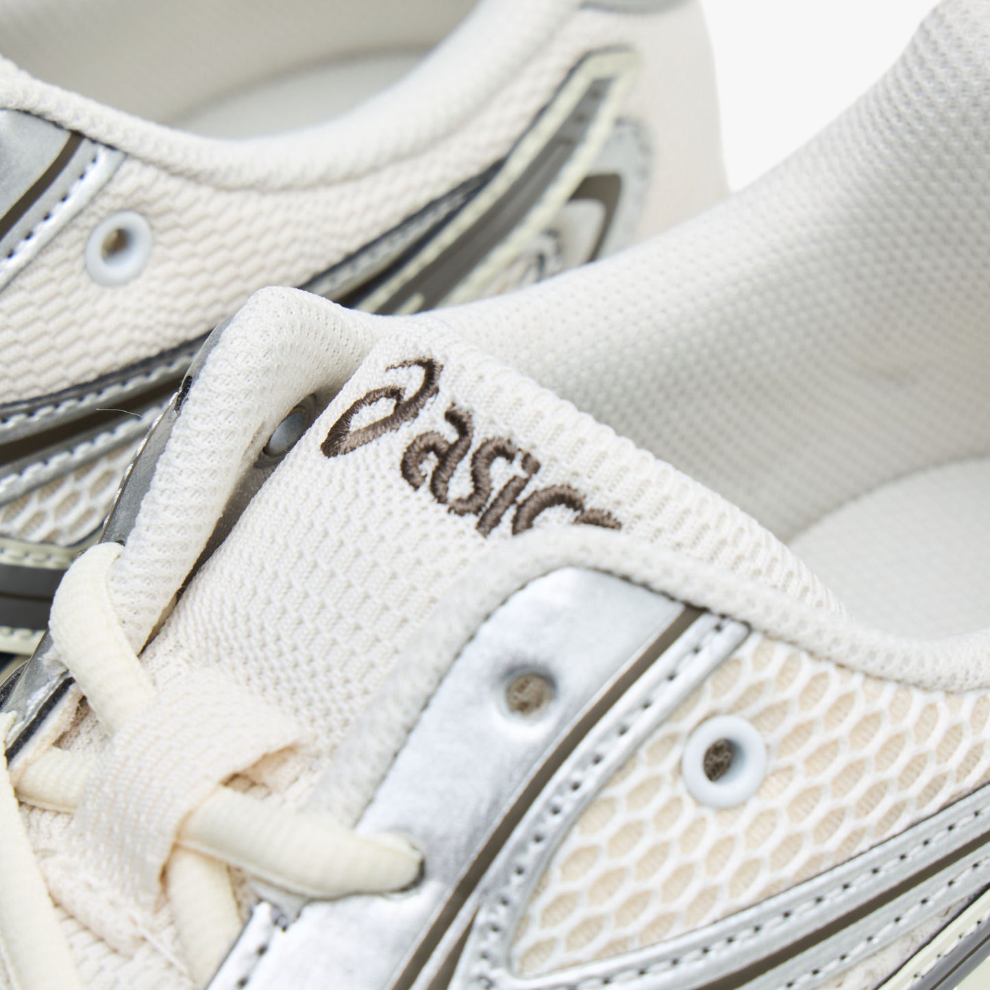ASICS GEL-DS Trainer 14 Crème / Gris Argile