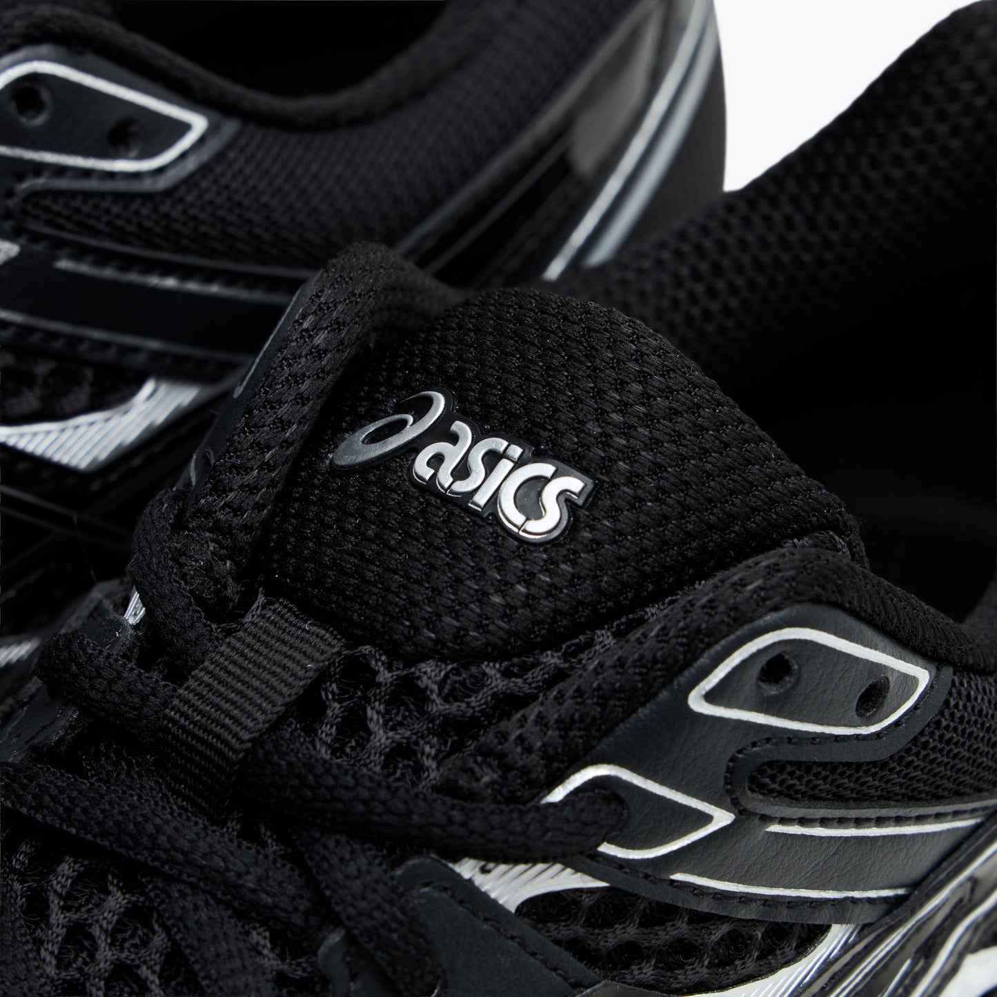 ASICS GEL-CUMULUS 16 Noir / Noir