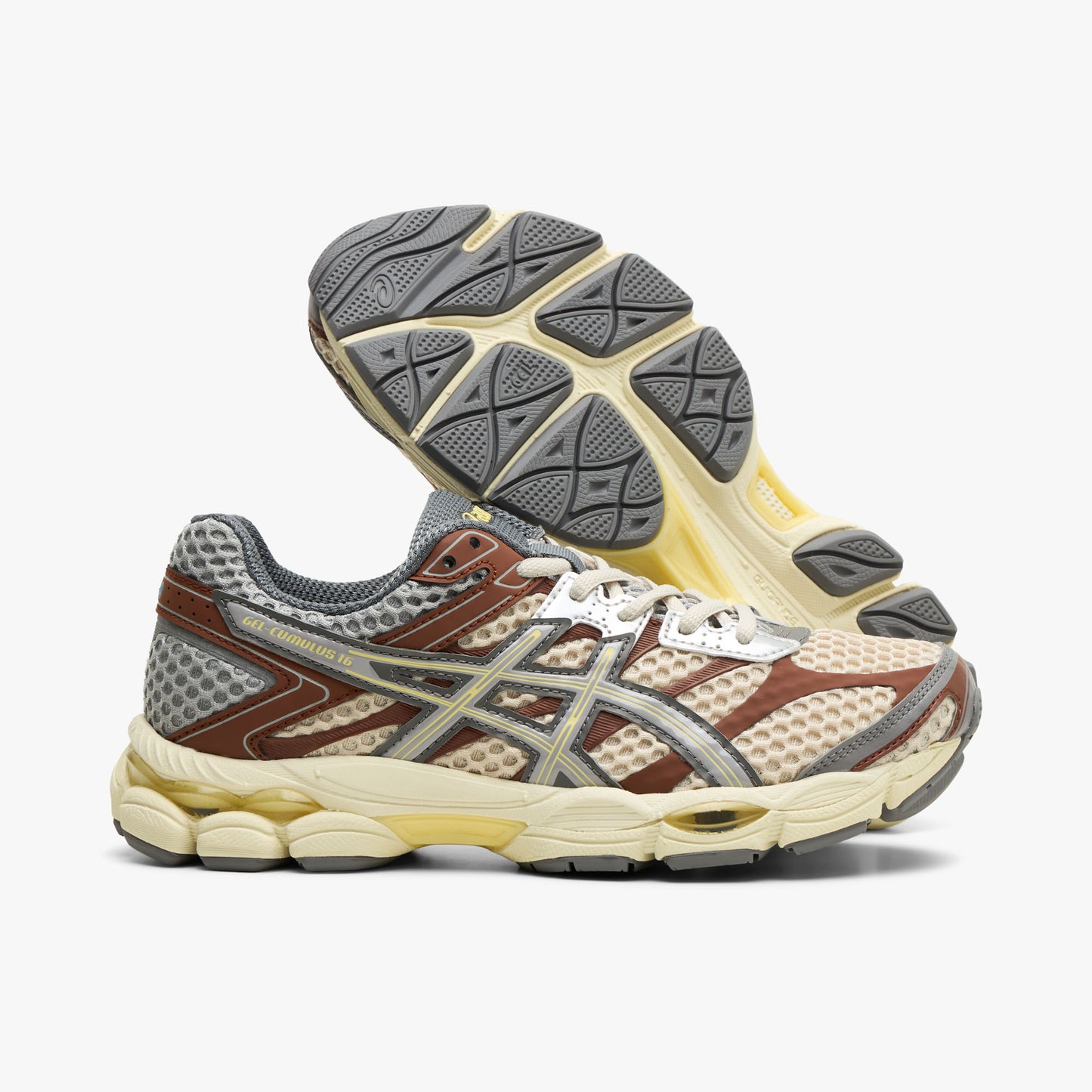 ASICS x EMMI Gel-Cumulus 16 Beige / Gris