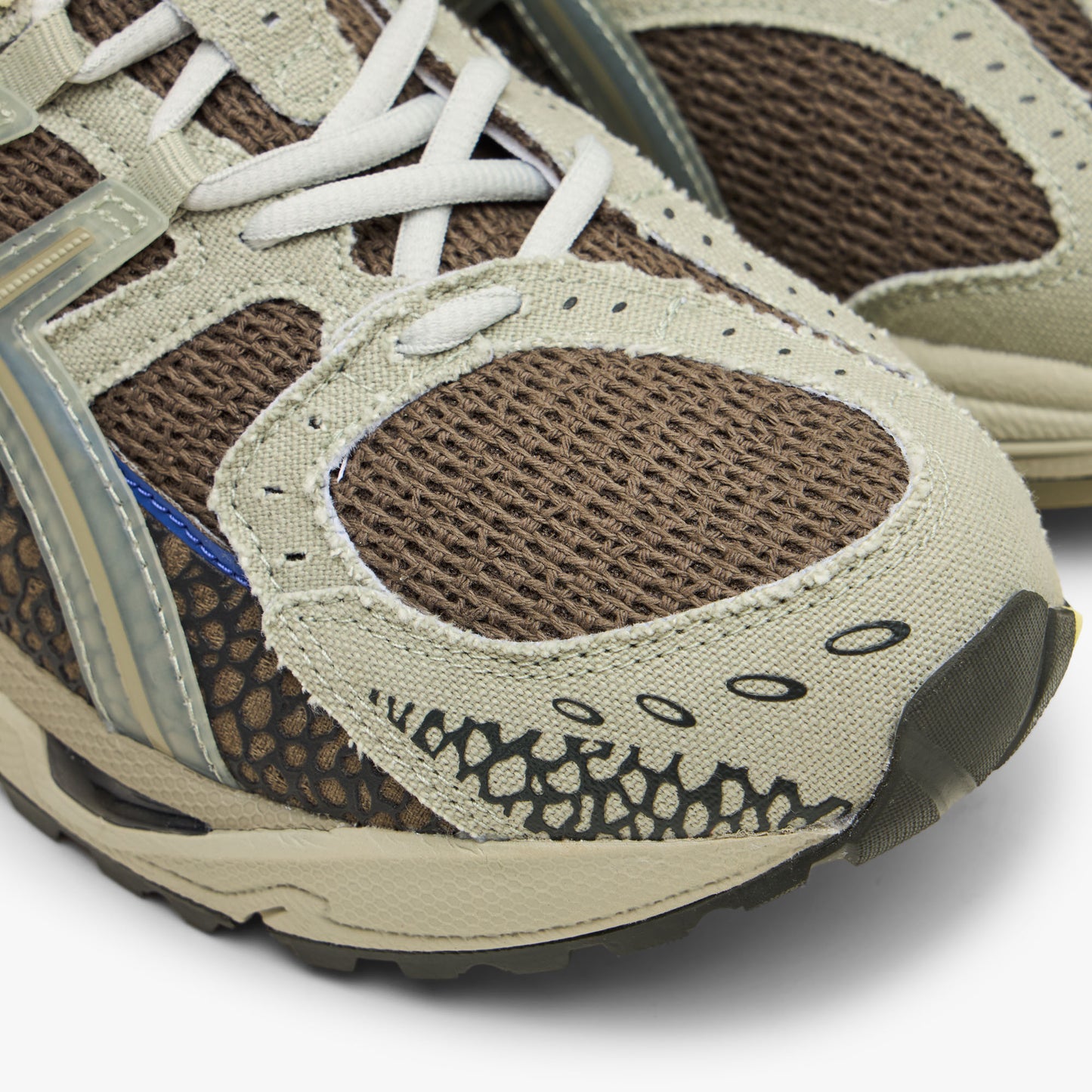 ASICS x Eighteen East GEL-NIMBUS 10.1 Canteen / Abbey Stone