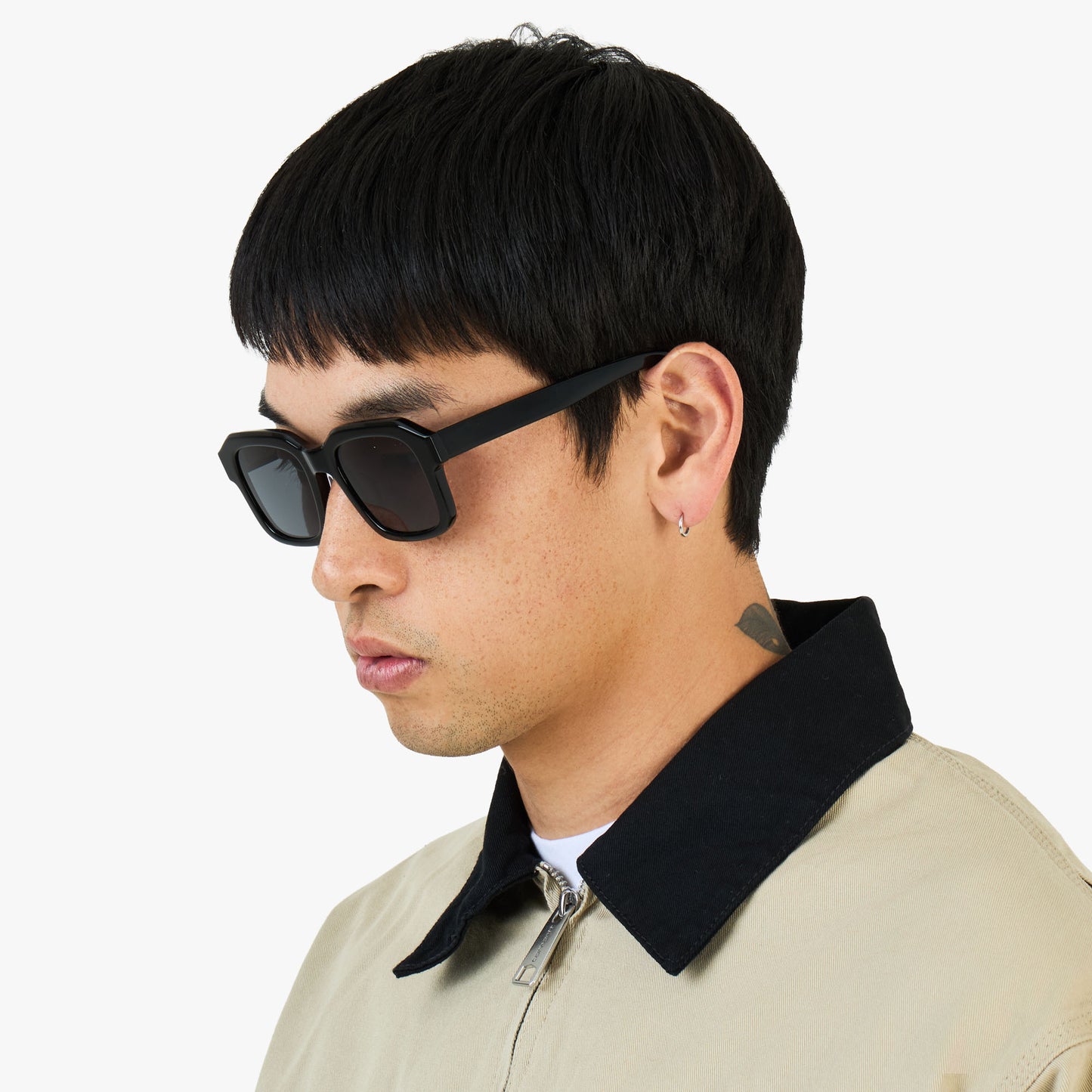 AKILA Vera Black / Black