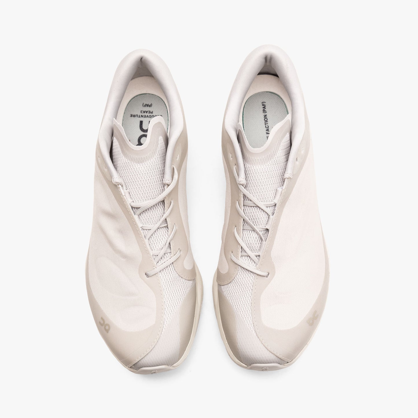 On x PAF Cloudventure Peak Ice / Moondust