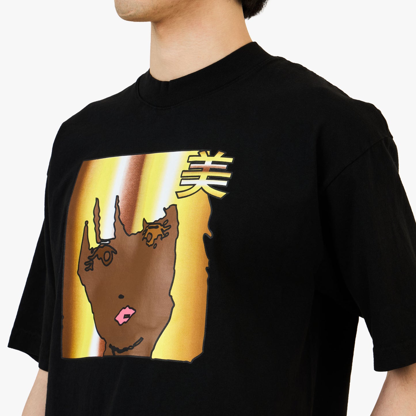 b.Eautiful x Sara Yukiko b.e Girl T-Shirt Noir