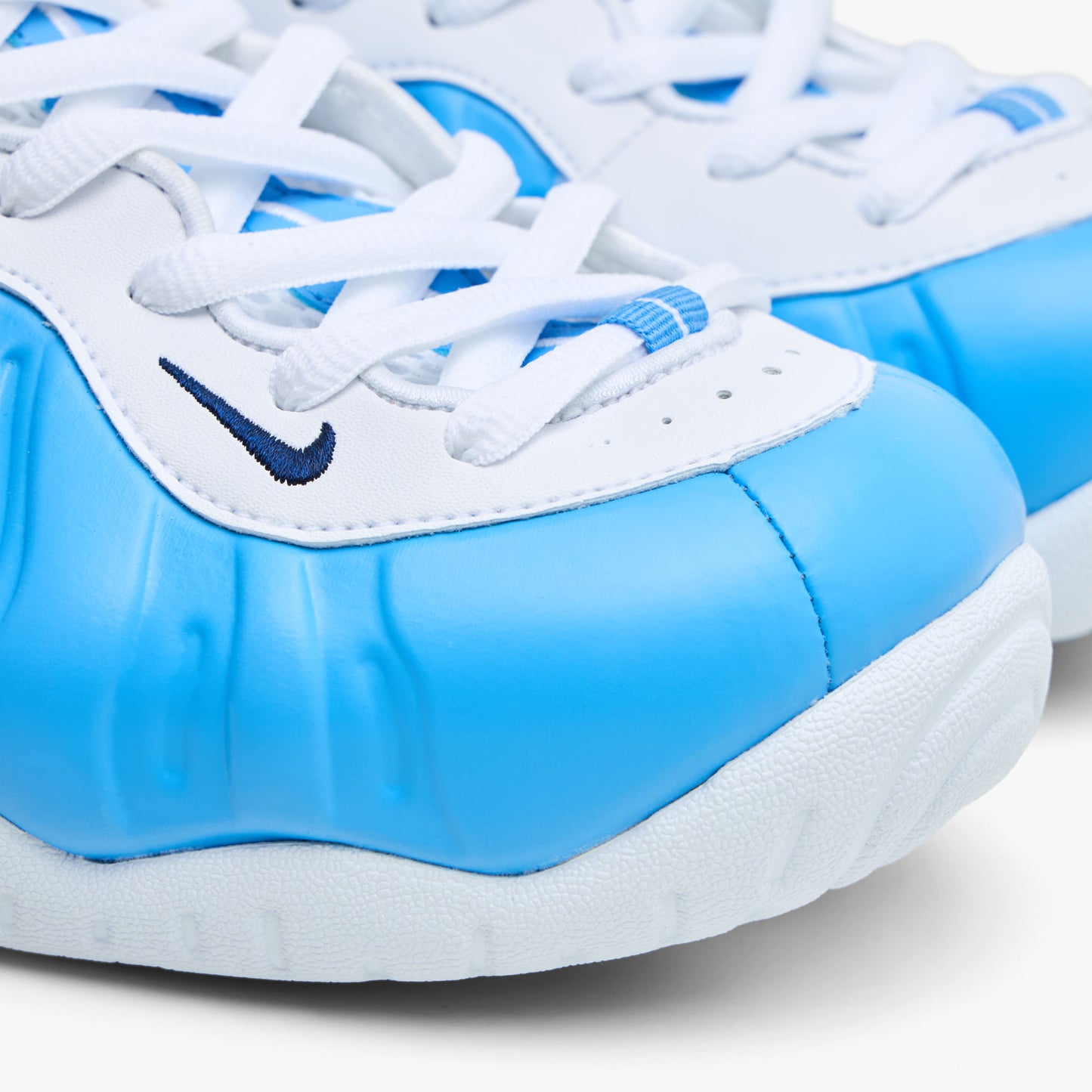 Nike Air Foamposite Pro Bleu université / Blanc