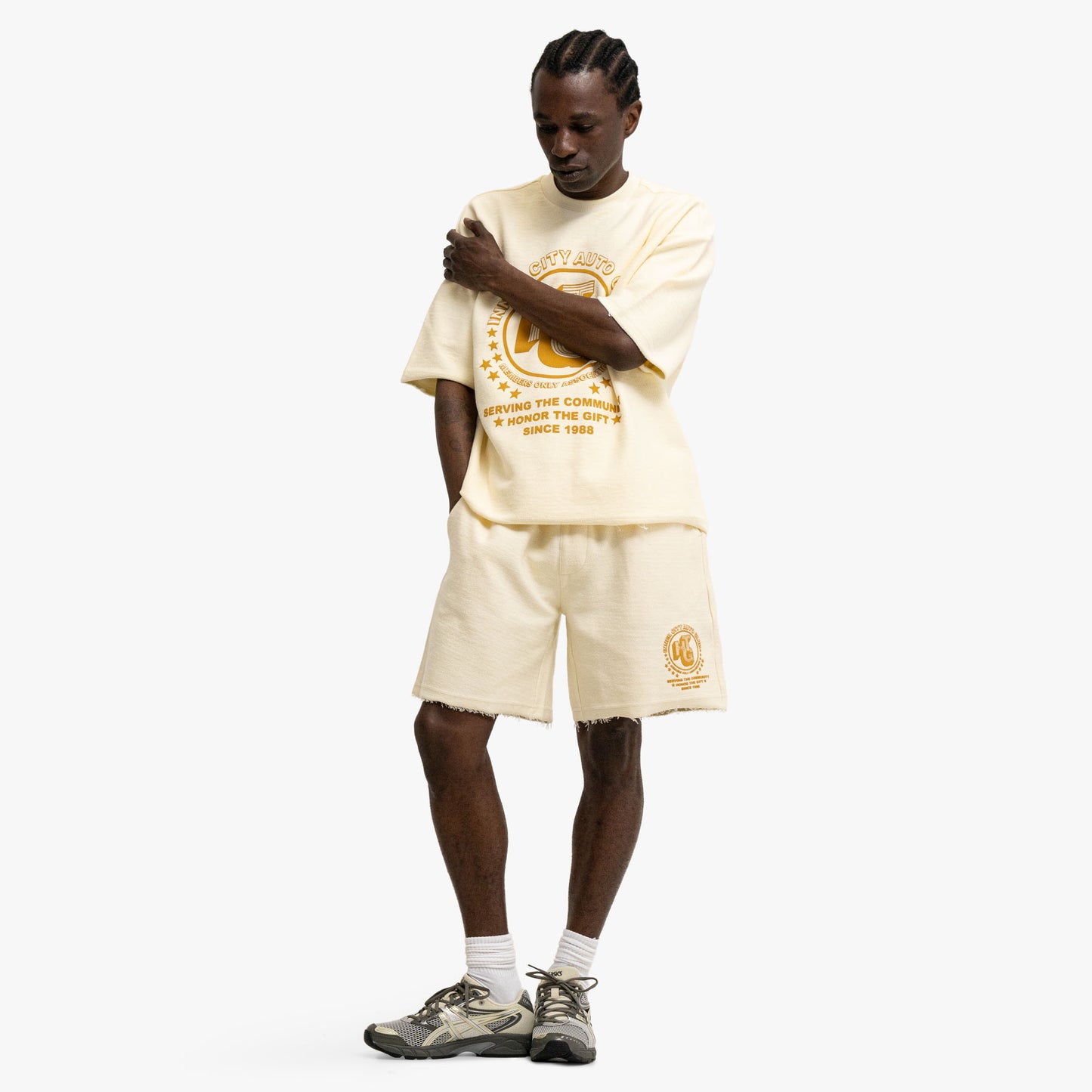 Honor The Gift Race Short Blanc