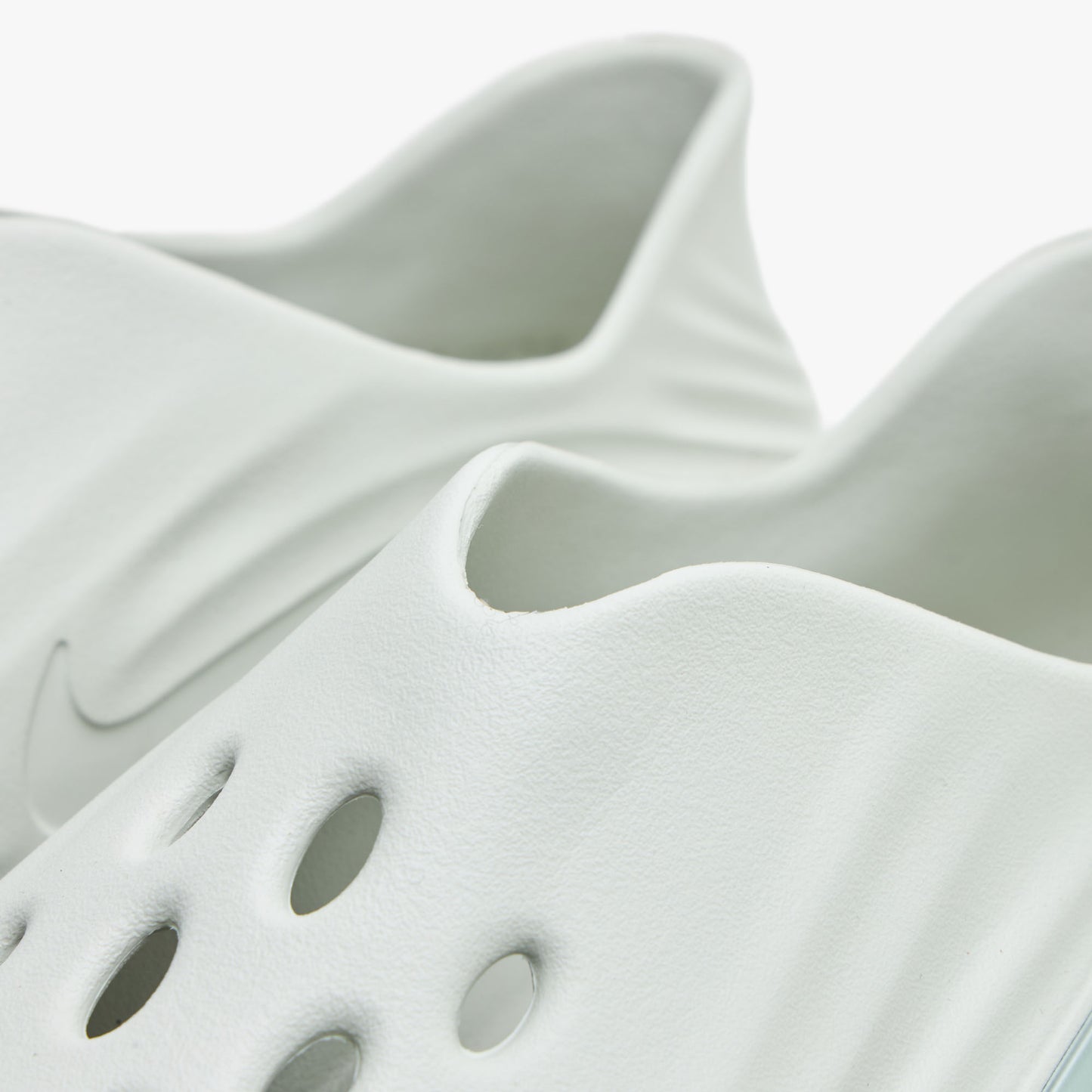Nike ReactX Rejuven8 Spruce Aura / Light Silver