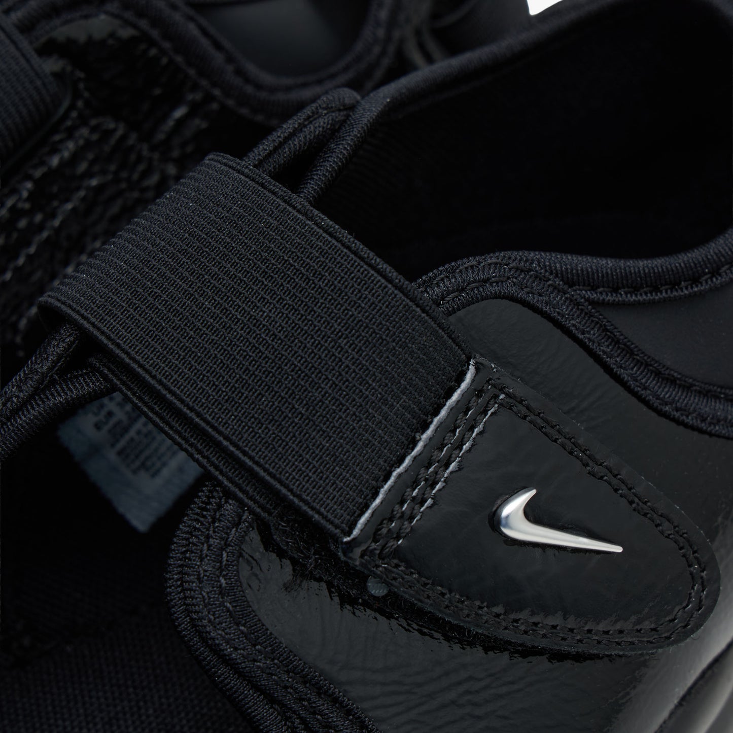 Nike Women's Air Rift Black / Metallic Silver