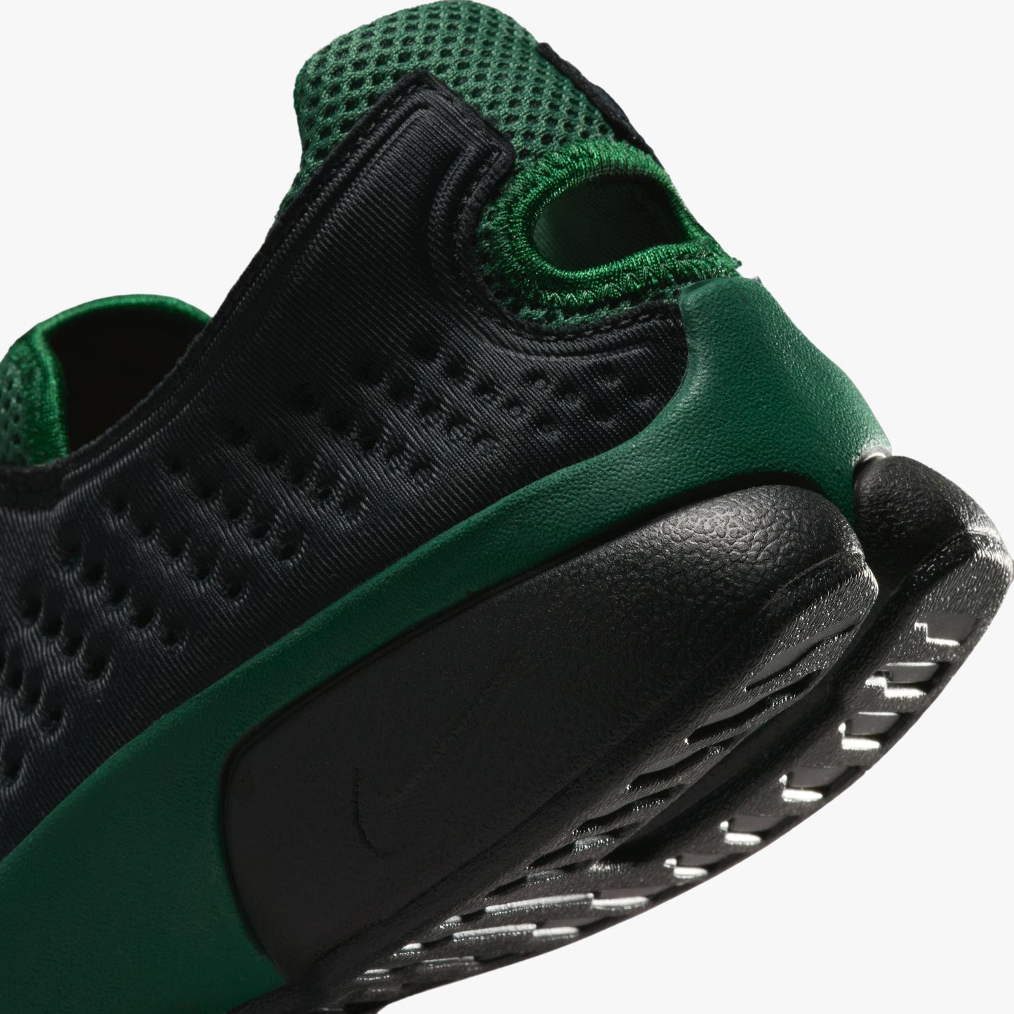 Nike Women's Air Rift 2 Black / Fire Red - Team Dark Green