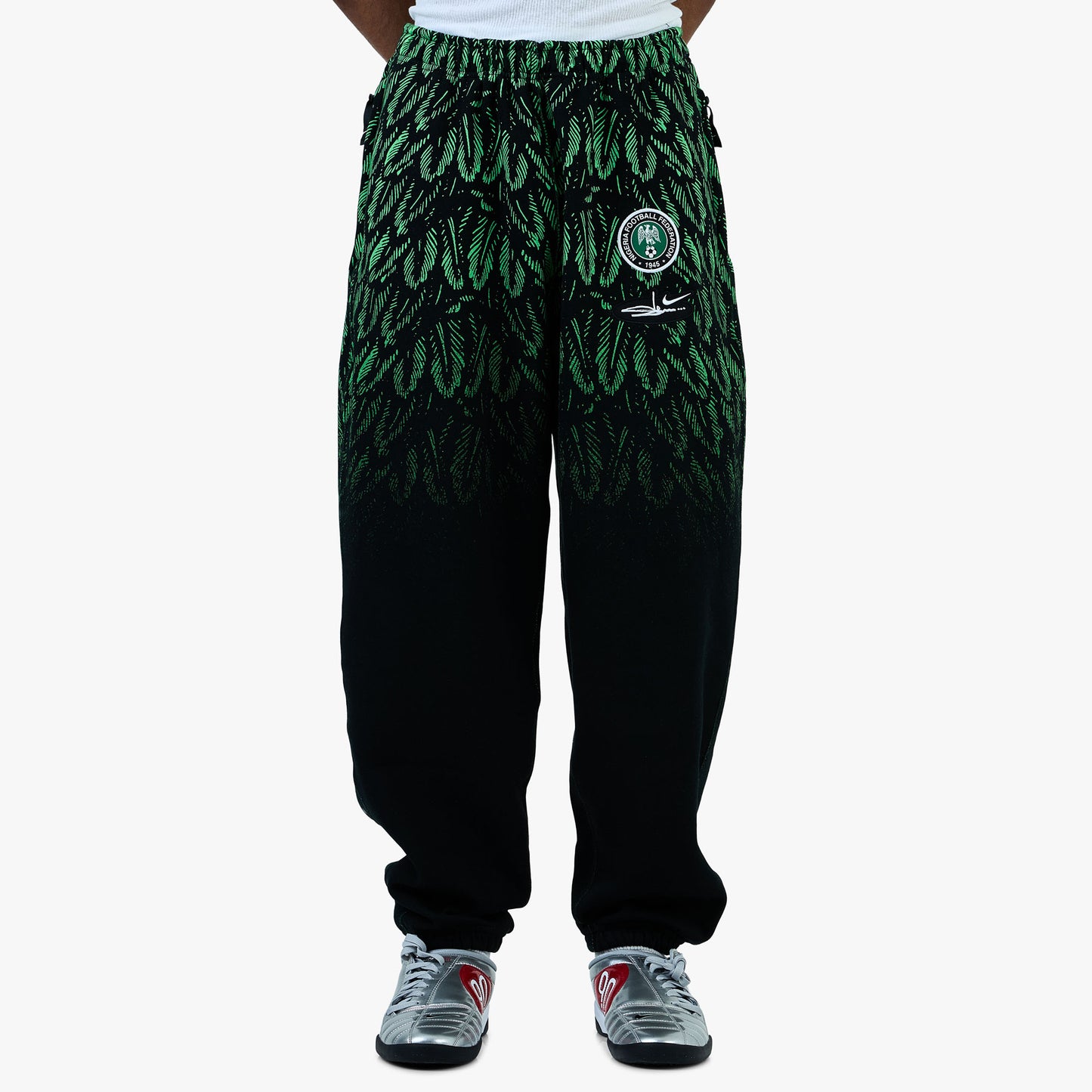 Nike x Nigeria x Slawn Pantalon en molleton Noir / Vert Poison - Blanc