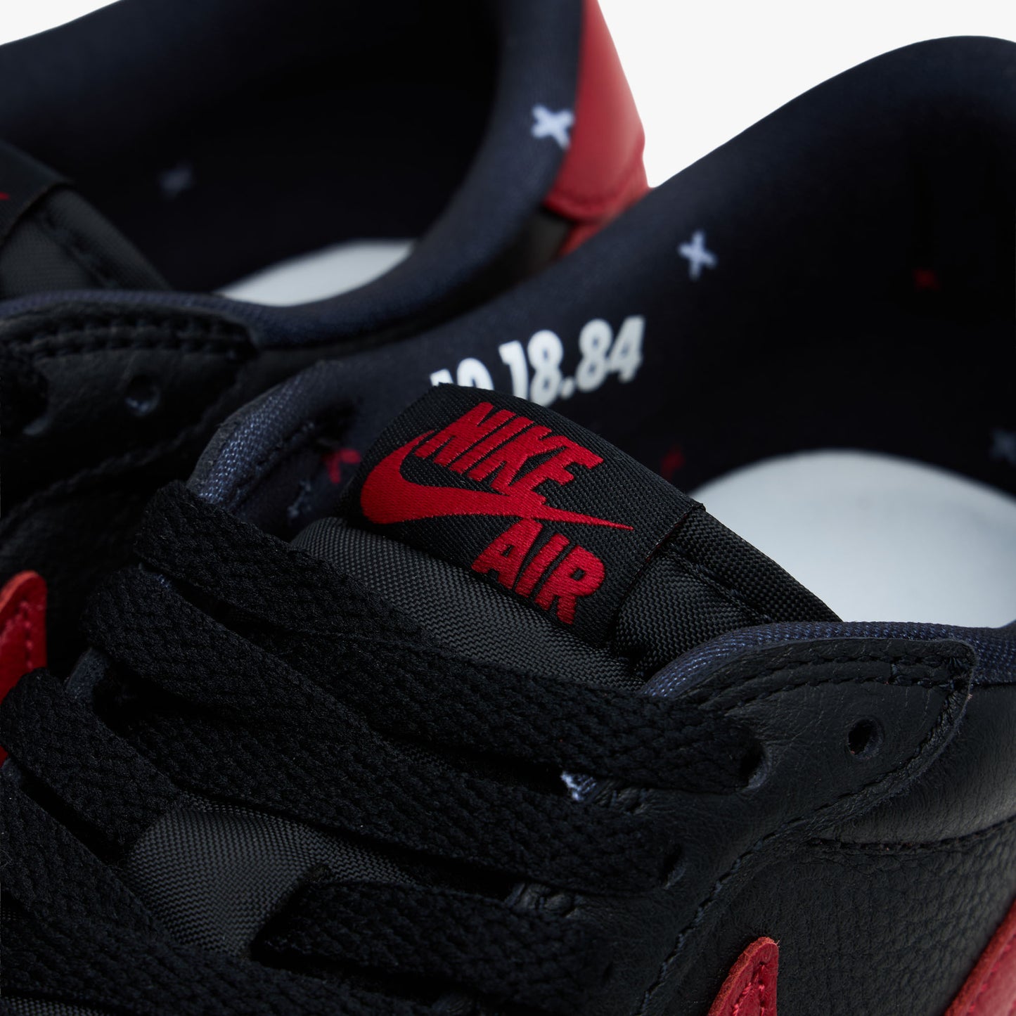 Jordan 1 Retro Low OG Noir / Noir - Rouge Varsity