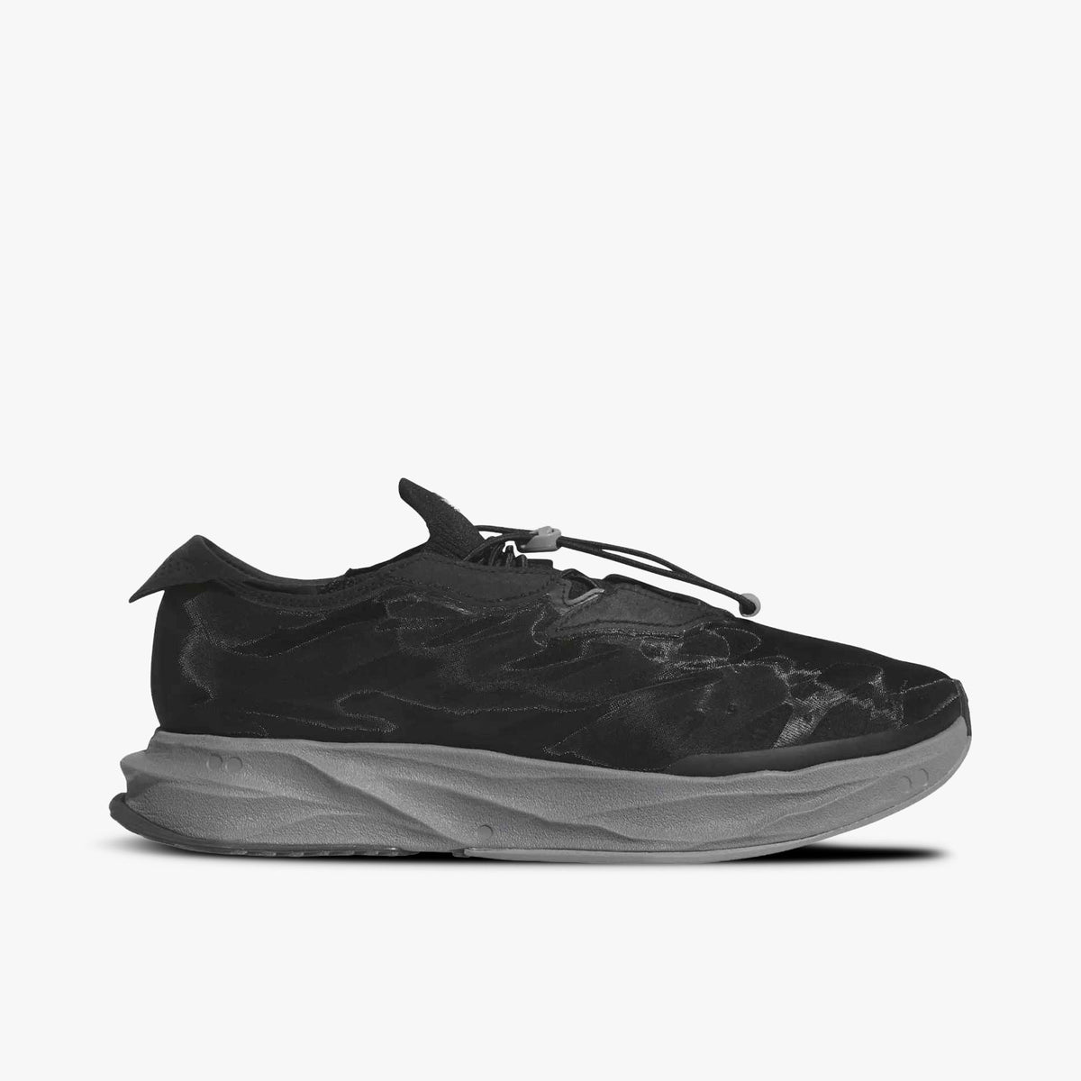 adidas Terra Mono Black / Alumina