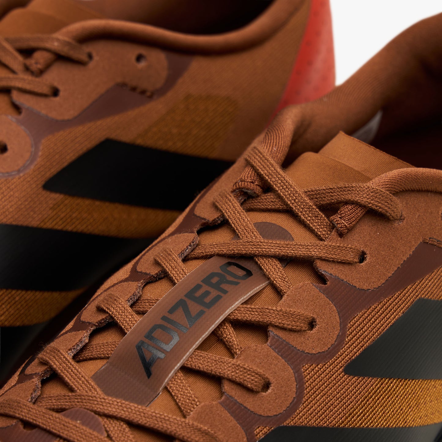 adidas x Pharrell EVO SL Marron Ancien / Noir Carbone