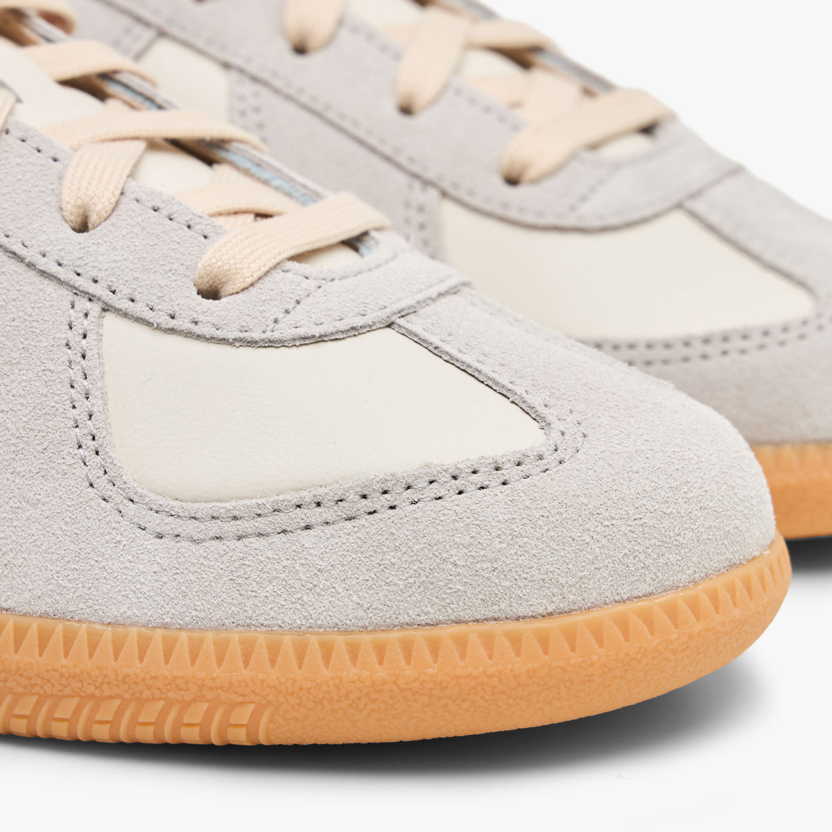 adidas BW Army Chalk White / Clear Granite - Gum