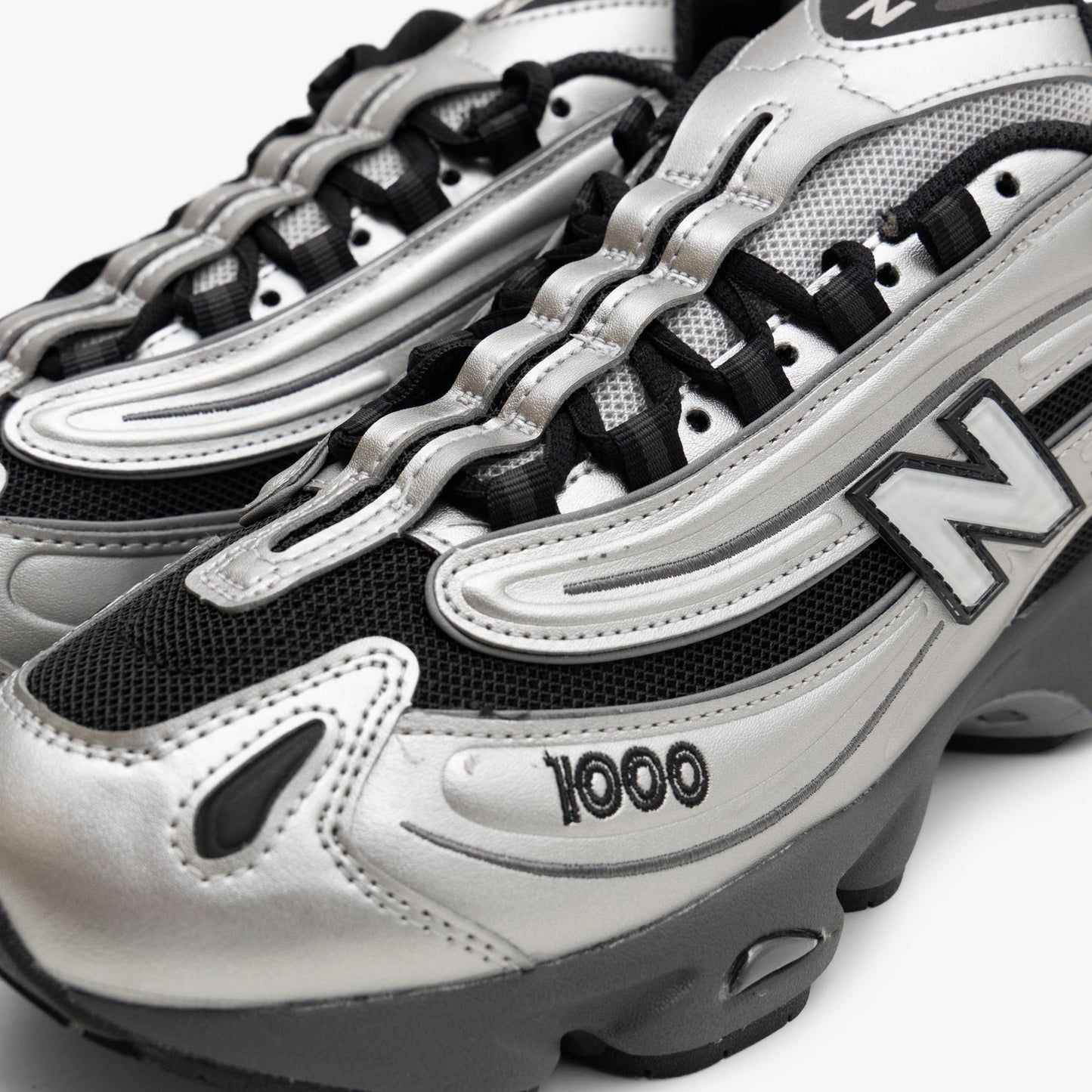 New Balance M1000 Silver Metallic / Black