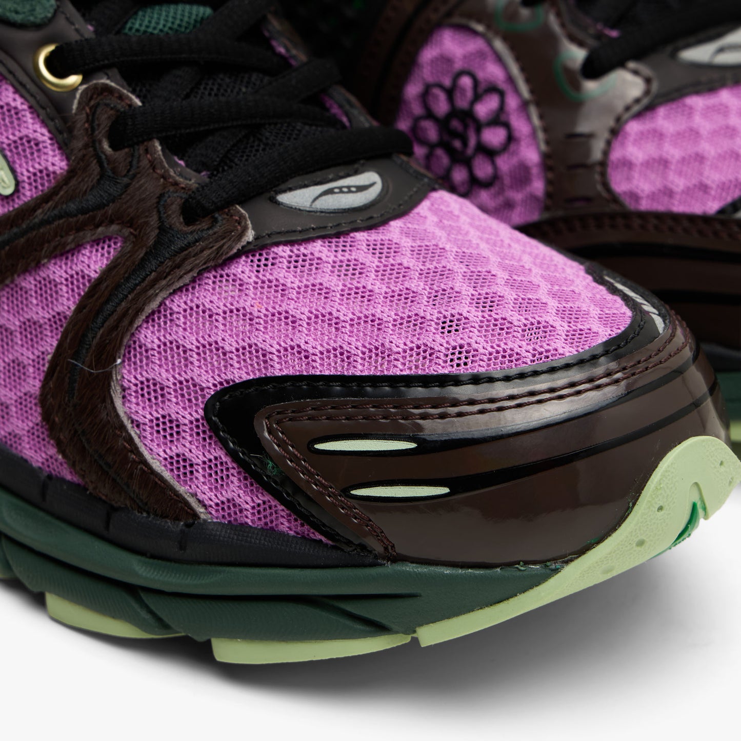Saucony x Jae Tips ProGrid Triumph 4 Violet / Earth