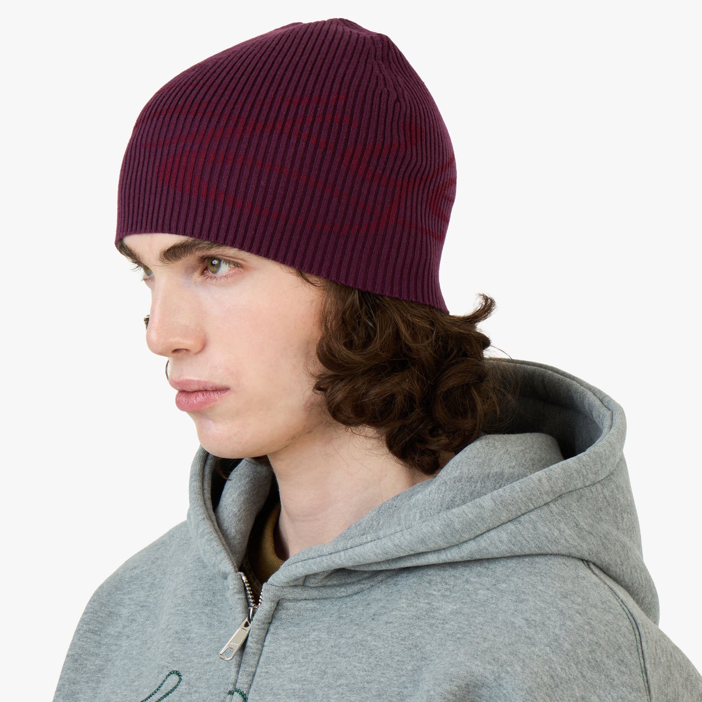 Bonnet côtelé signature 4YE prune/rouge