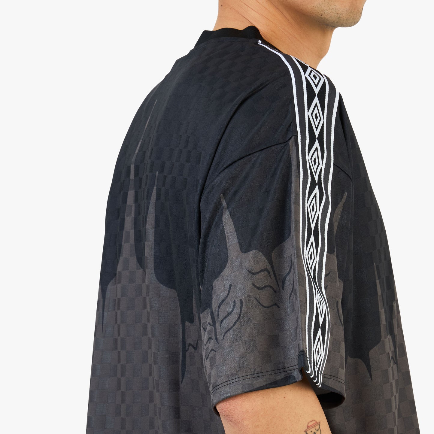 T-shirt Umbro History Tape Kit Noir / Rouge - Anthracite