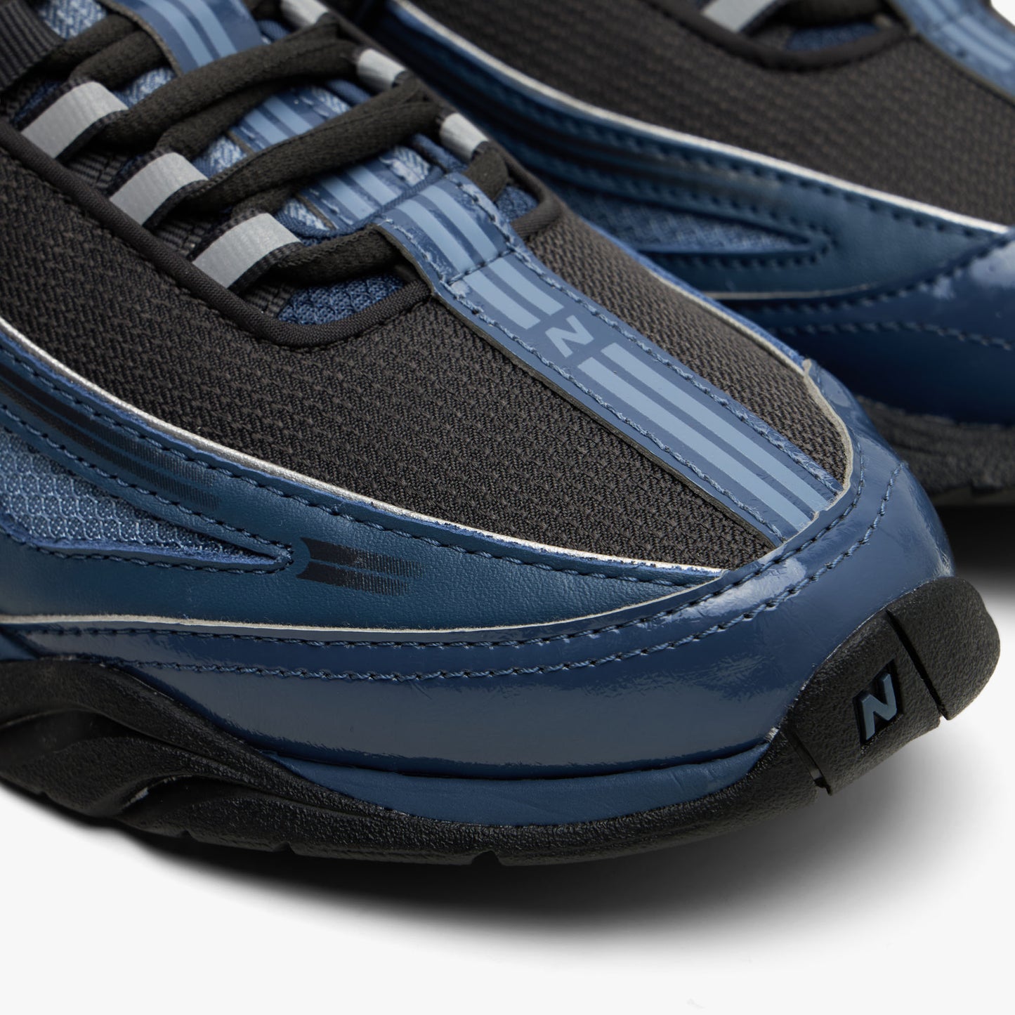New Balance RC56 Noir / Saphir Bleu