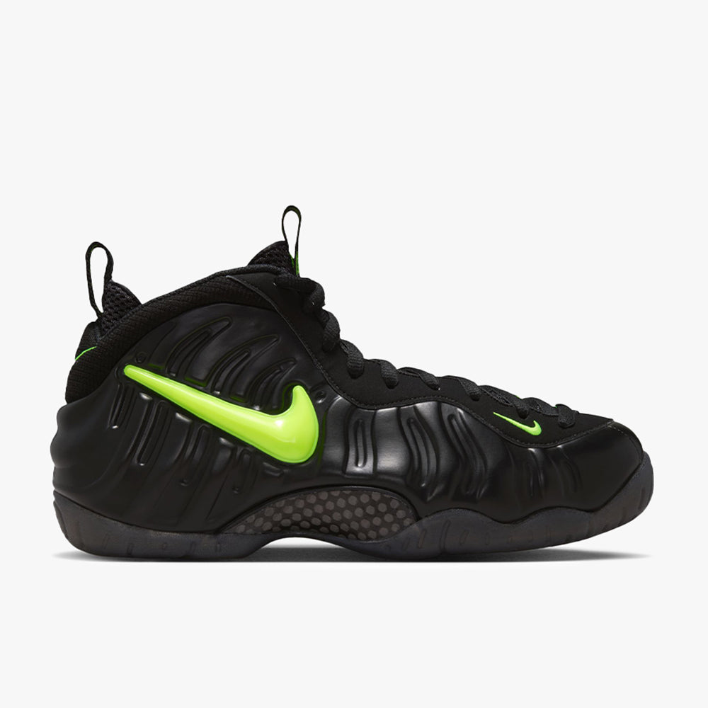 Nike Air Foamposite Pro Black / Voltage Yellow