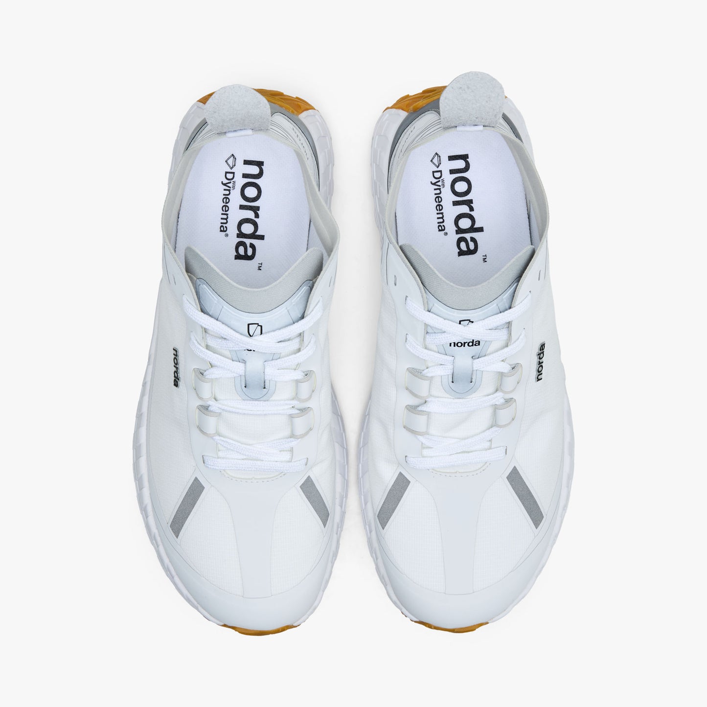 norda 001A / White Gum