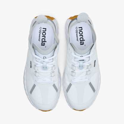 norda 001A / White Gum