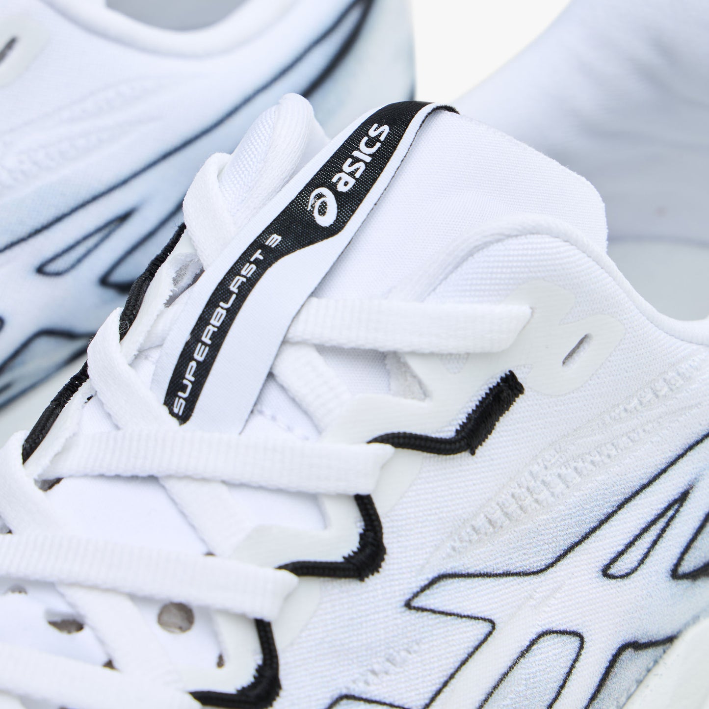 ASICS Superblast 3 White / Black