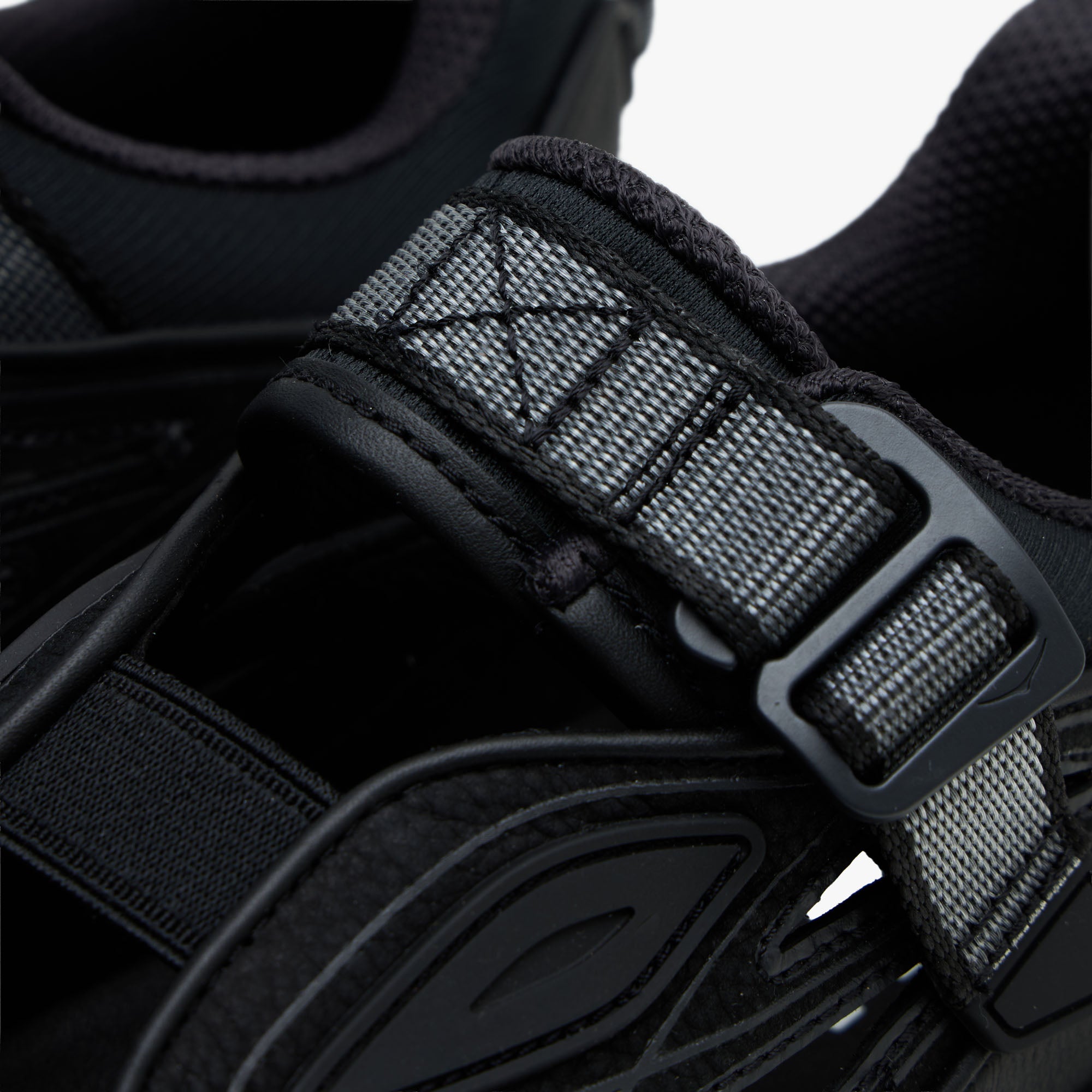 Hoka Stinson Breeze Black / Carbon Black | Livestock