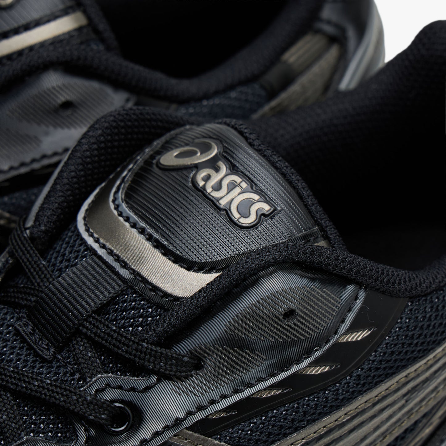 ASICS Gel-Kinetic Fluent Black / Graphite Grey