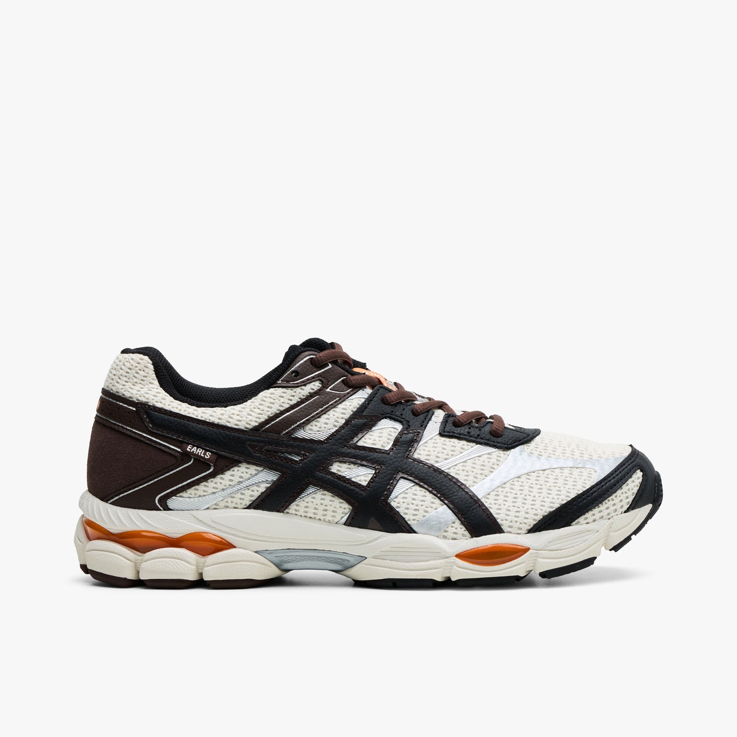 ASICS x EARLS GEL-CUMULUS 16 Coconut Milk / Black
