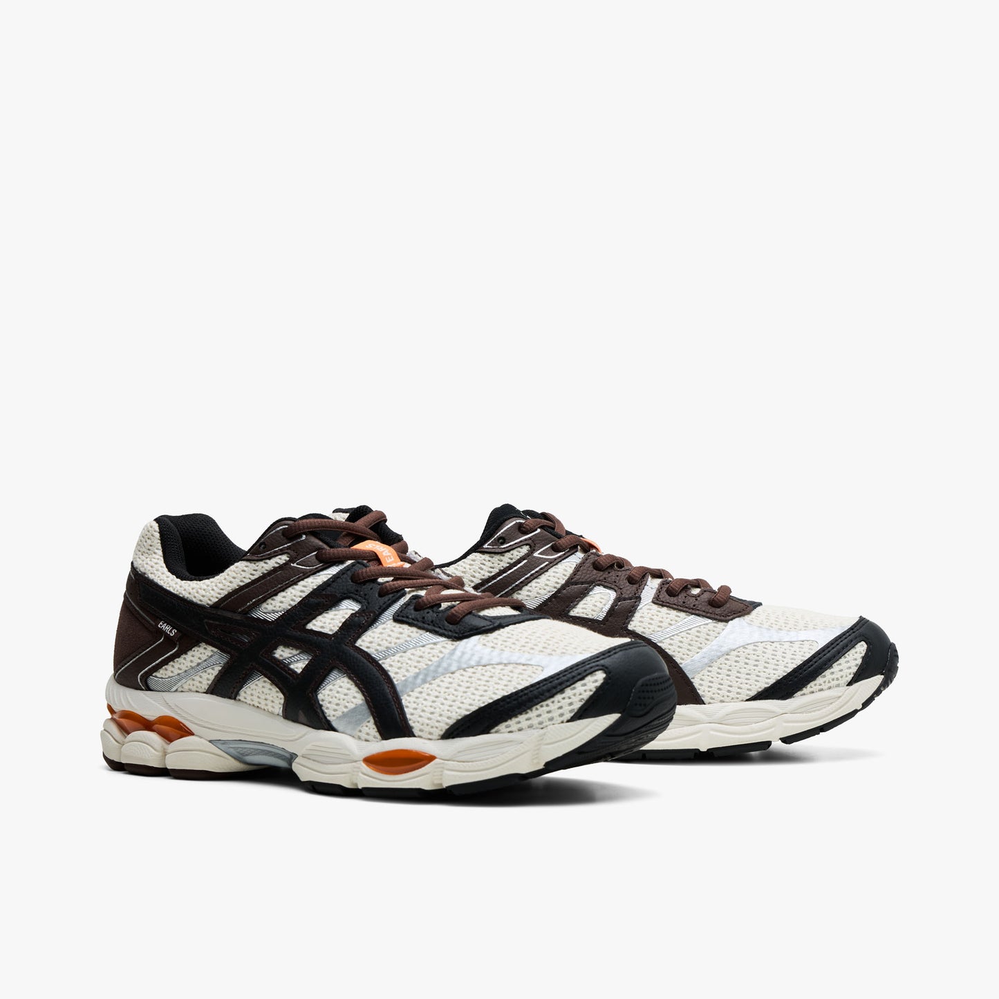 ASICS x EARLS GEL-CUMULUS 16 Coconut Milk / Black