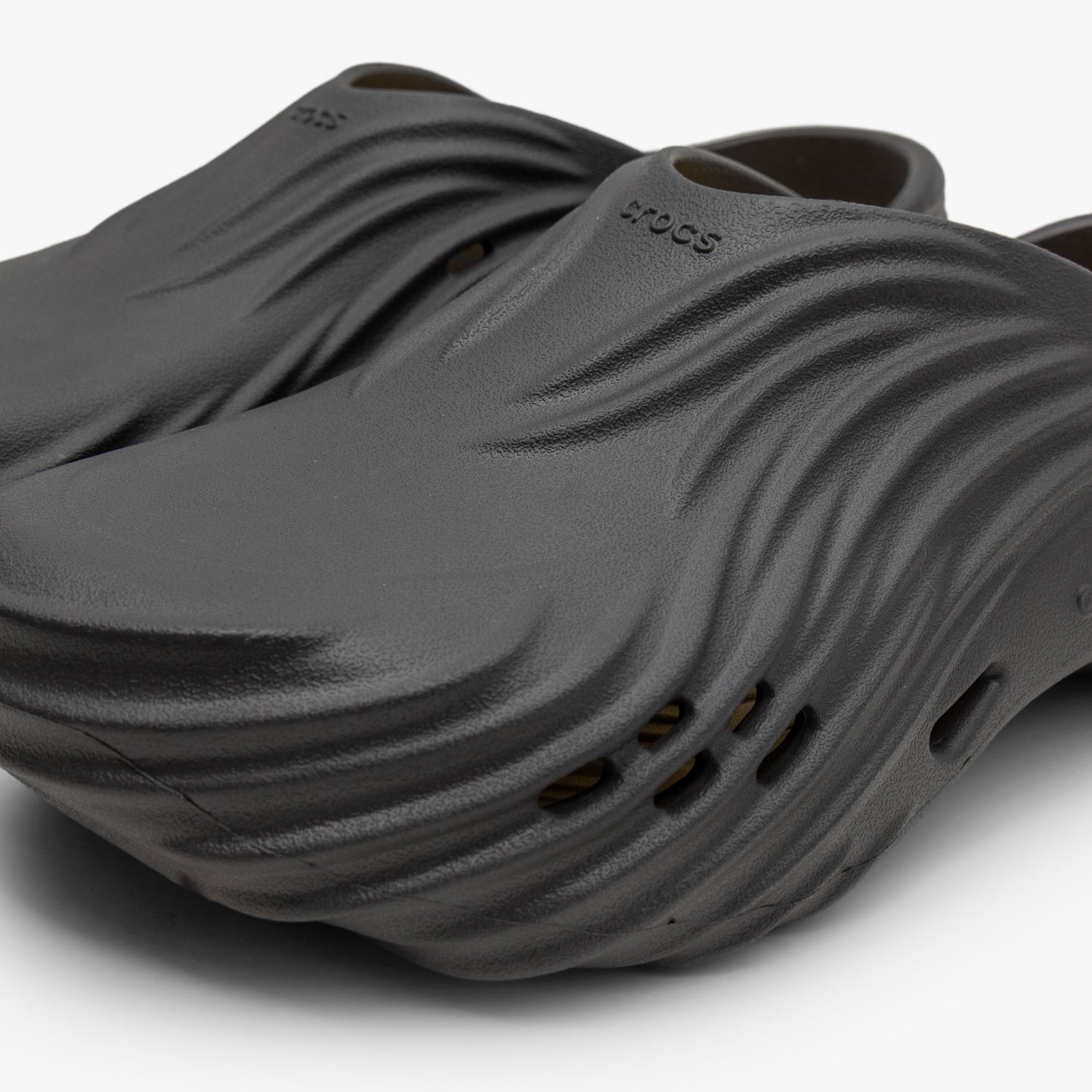 Crocs Echo Wave / Black