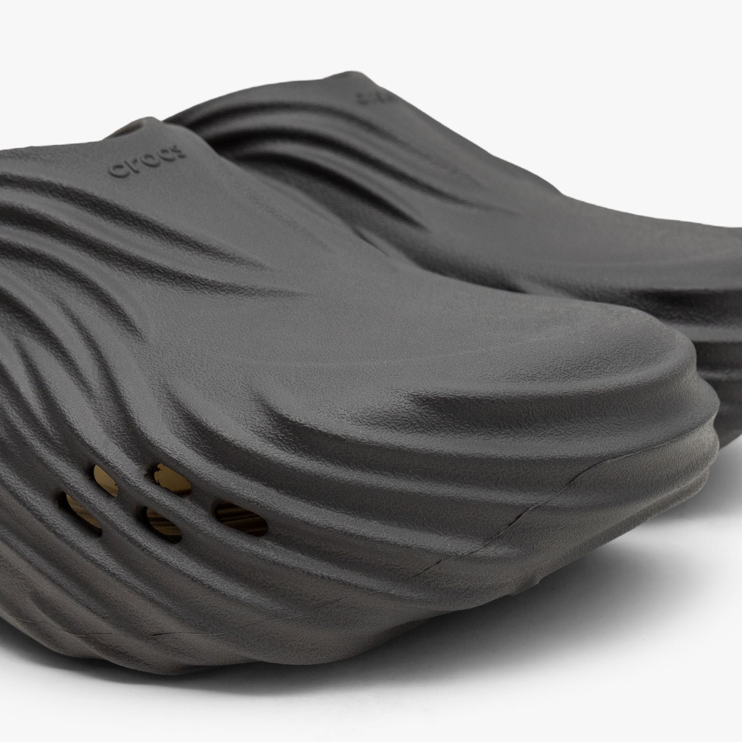 Crocs Echo Wave / Black