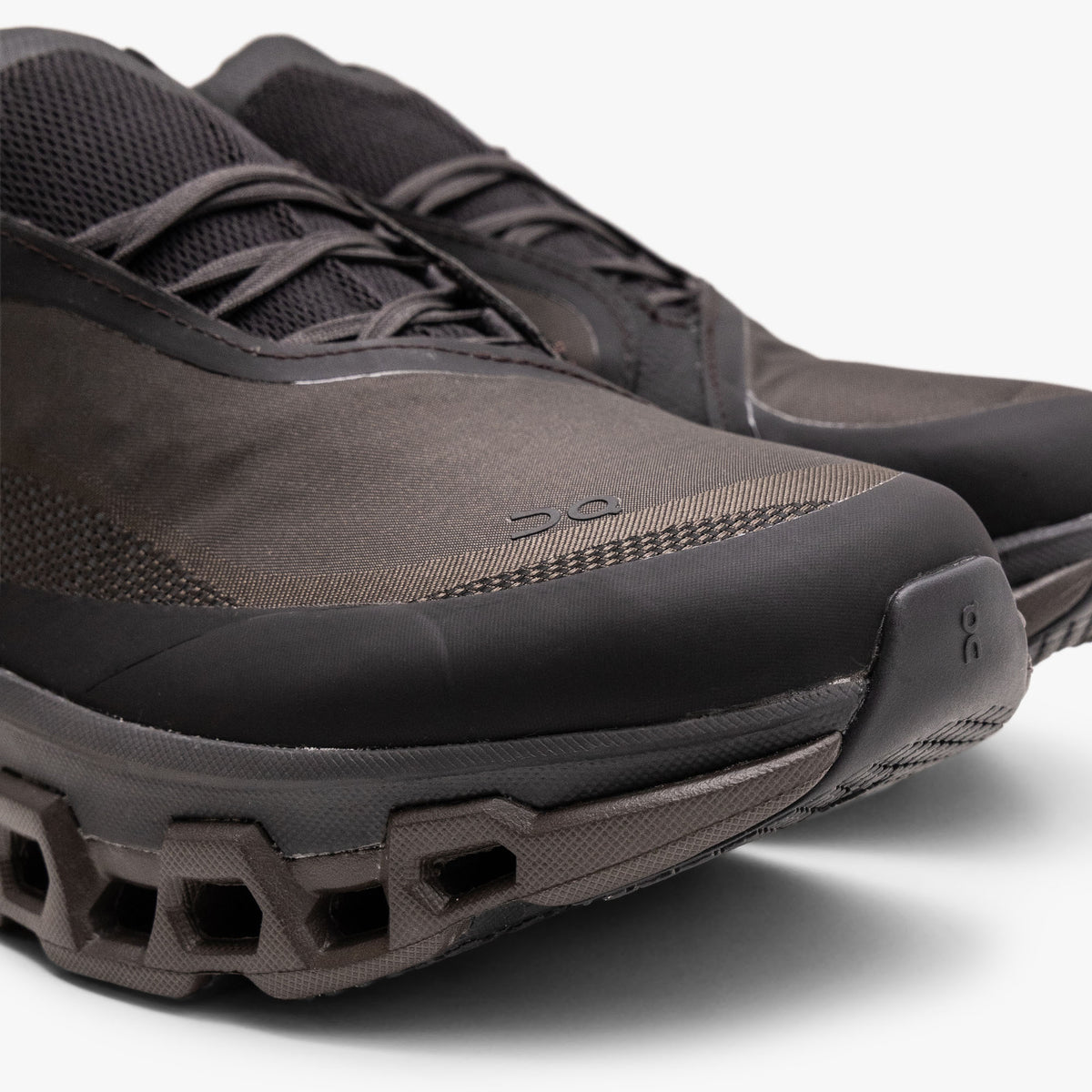 On x PAF Cloudmonster 2 Thorn / Brown