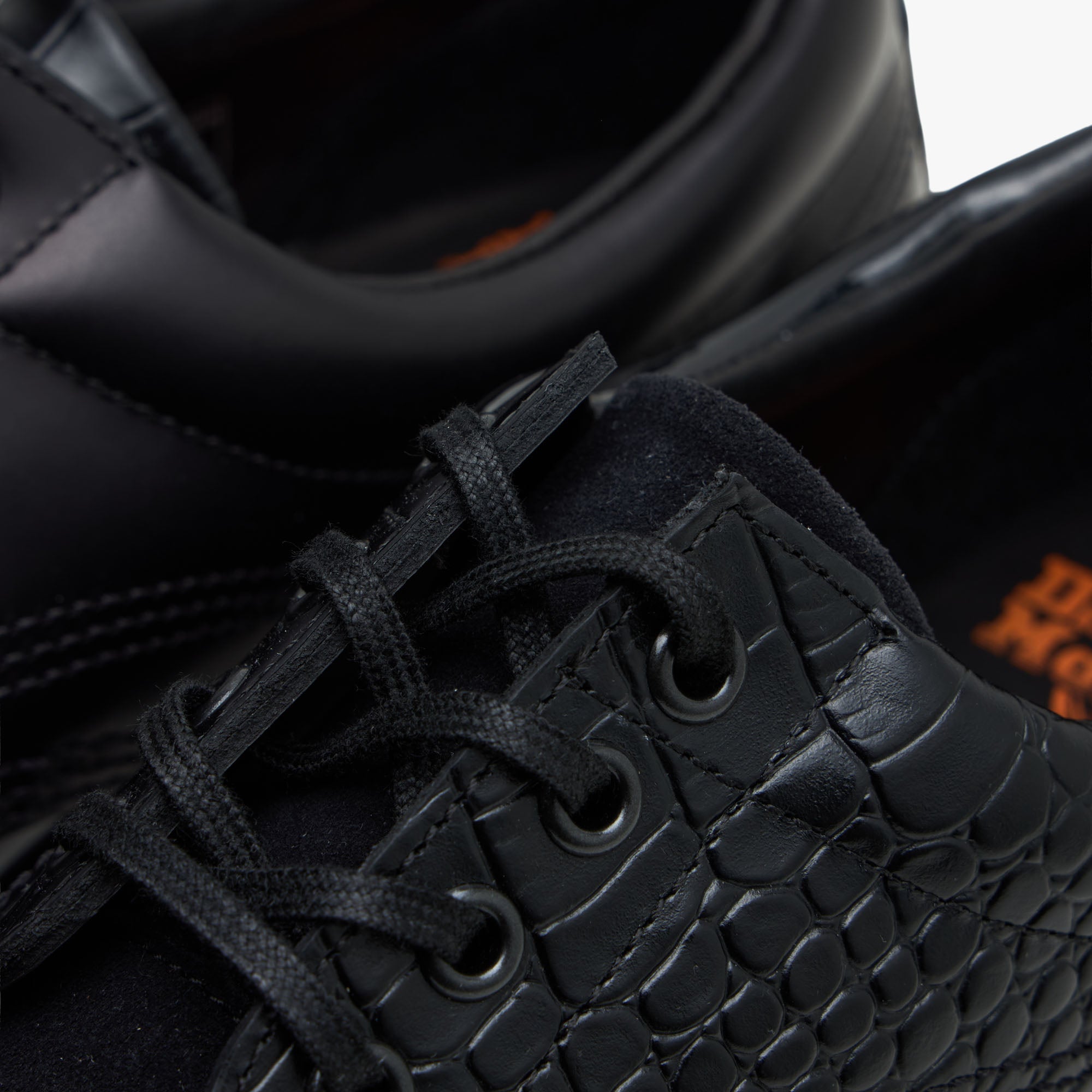 Dr. Martens x BEAMS Lowell / Black – Livestock
