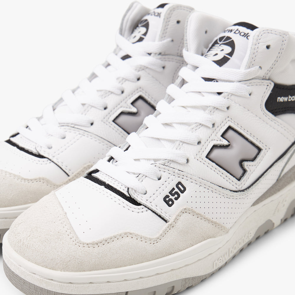 New balance hotsell white black