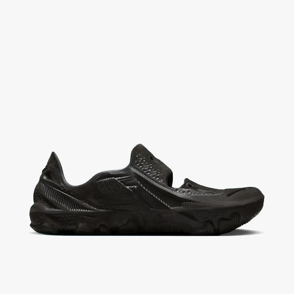 Nike ISPA Universal Black / Black – Livestock