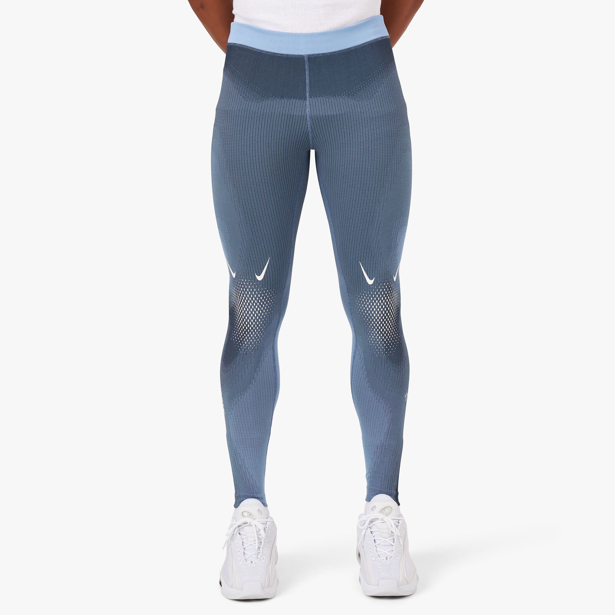 Benefits of Running in Tights. Nike CA