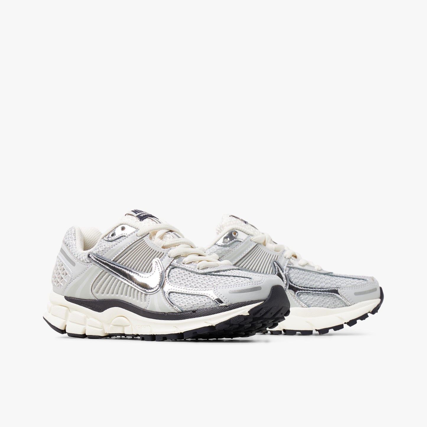 Nike Women's Zoom Vomero 5 Photon Dust / Chrome - Gridiron