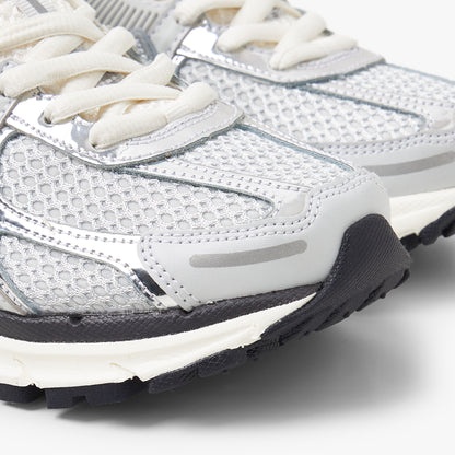 Nike Women's Zoom Vomero 5 Photon Dust / Chrome - Gridiron