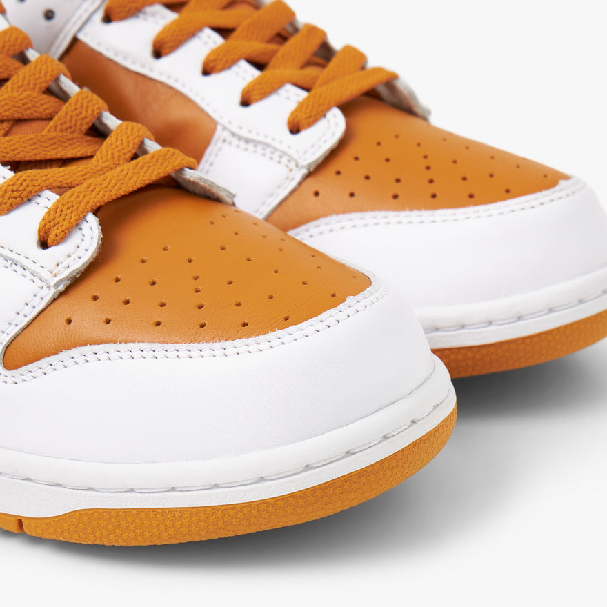 Nike Dunk Low Dark Curry / White – Livestock