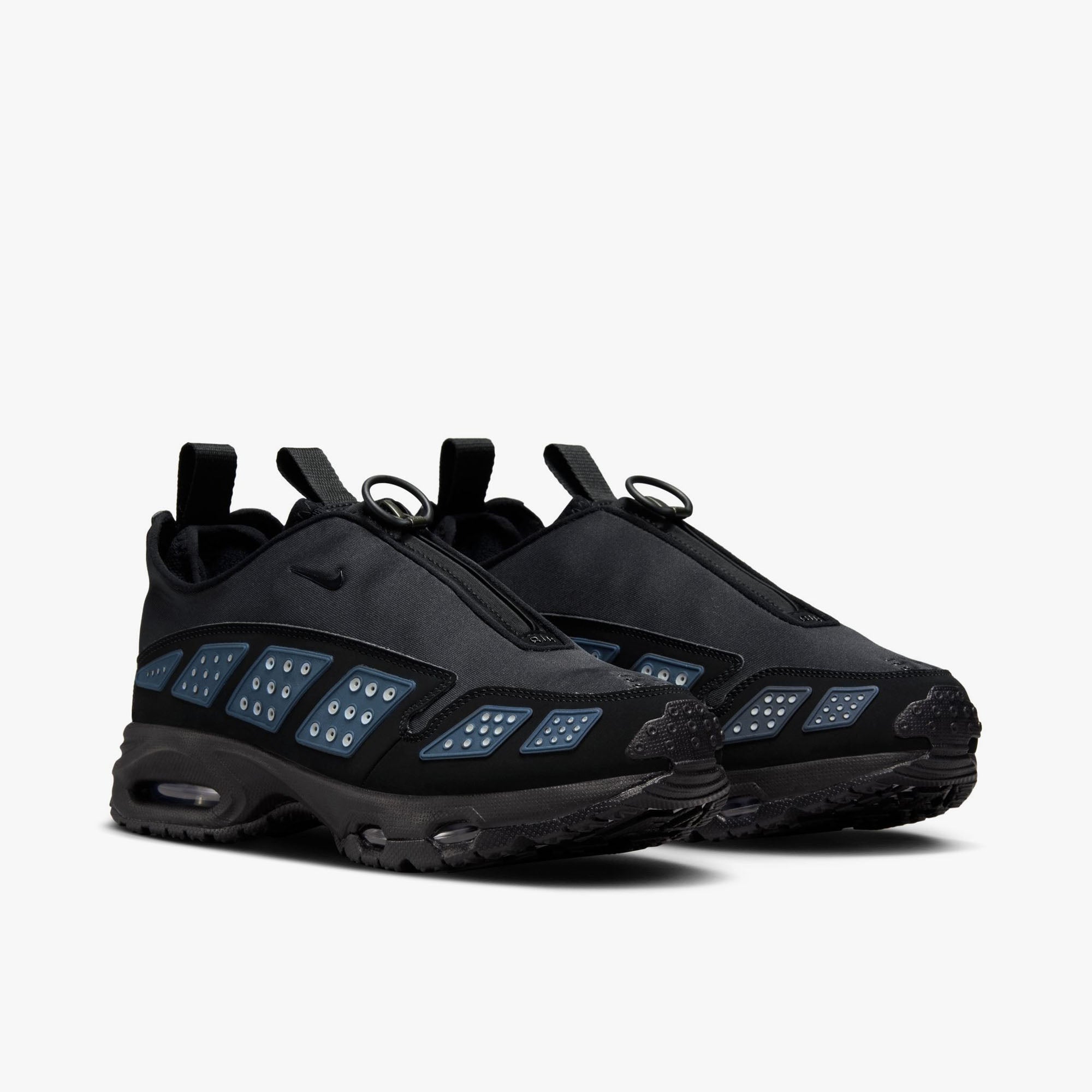 Nike Women's Air Max SNDR Black / Silver | Livestock