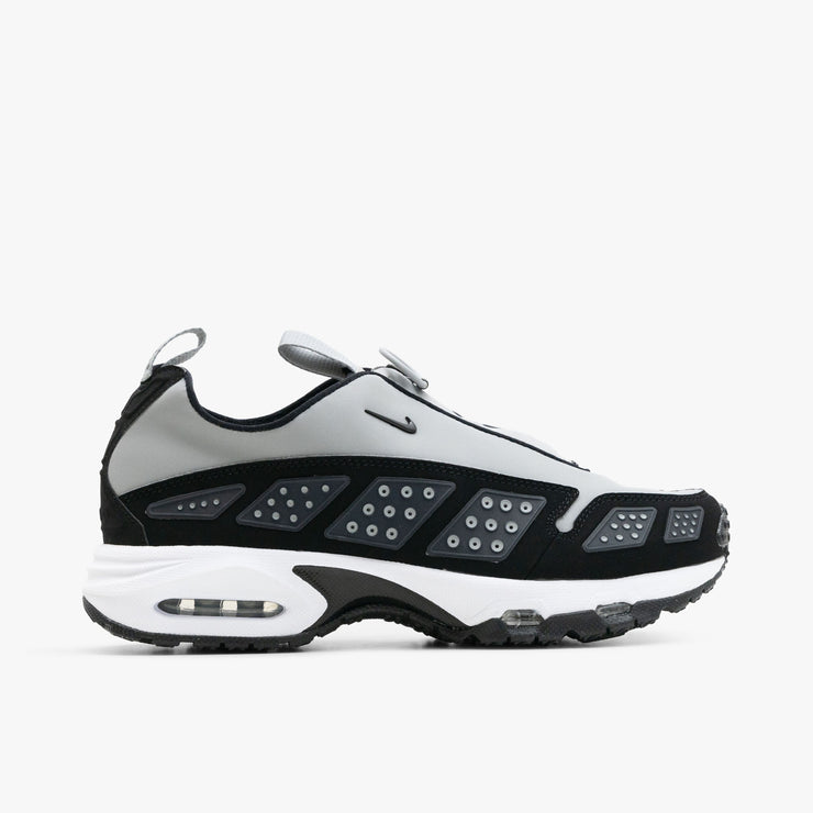 Nike Femme Air Max SNDR Argent / Noir - Blanc 1