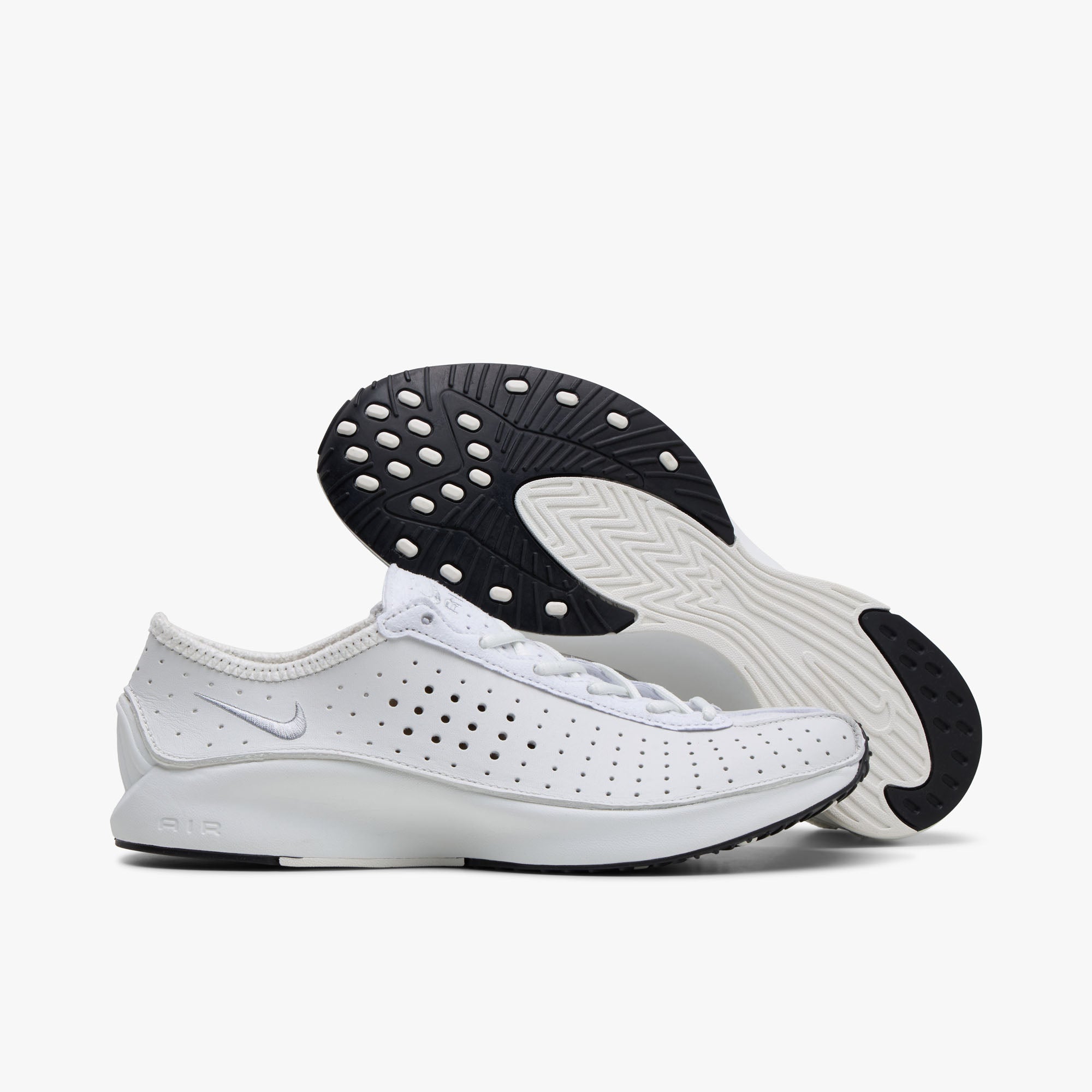 Nike Women's Air Superfly White / Metallic Silver - Black | Livestock