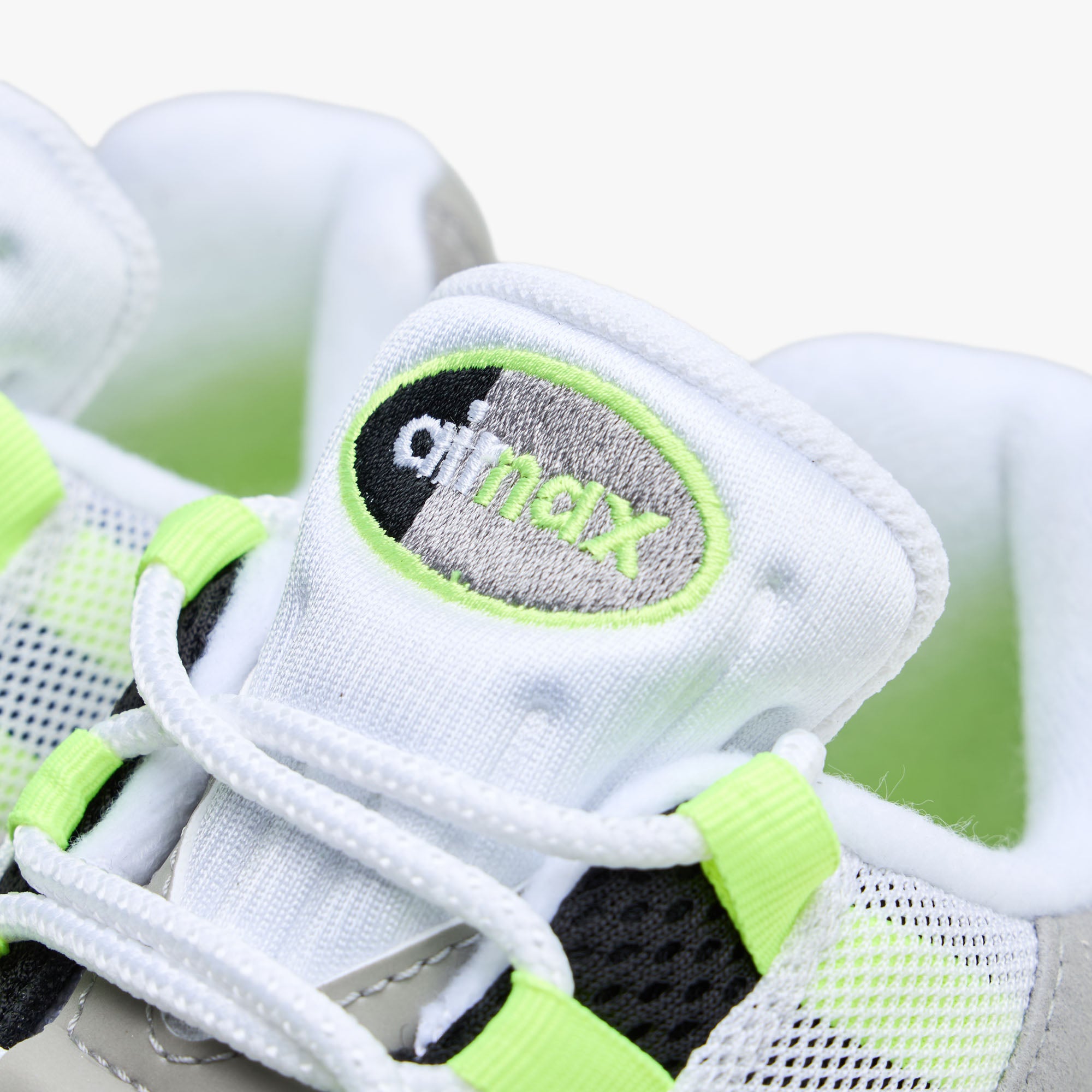 Nike Air Max 95 OG Black / Neon Yellow - Cool Grey | Livestock