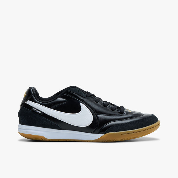 Nike Tiempo ブラック キルティングシューズ HQ7017-