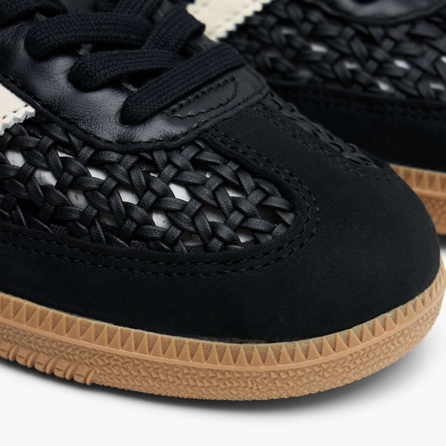 adidas Originals Women's Samba OG Core Black / Cream White