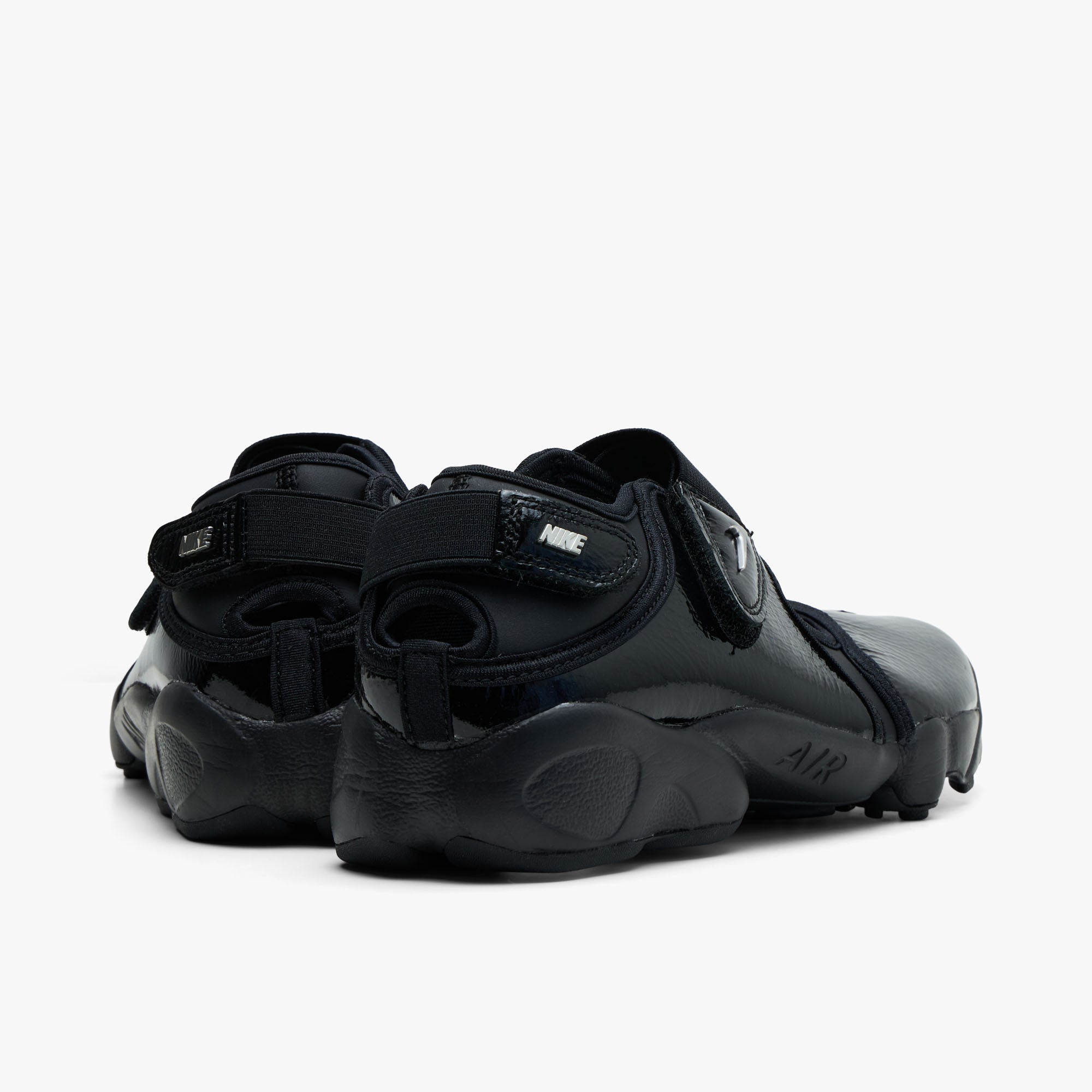 Nike Women's Air Rift Black / Metallic Silver – Livestock