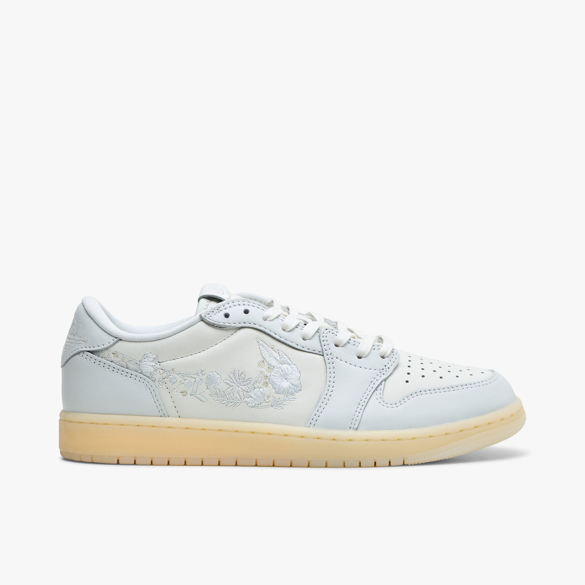 Jordan 1 Retro Low OG Sail / Off White - Coconut Milk | Livestock