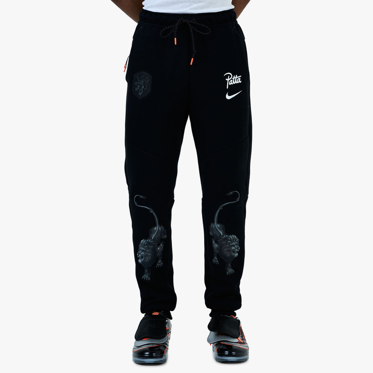Nike x Netherlands x Patta Tech Fleece Joggers Black / White 1
